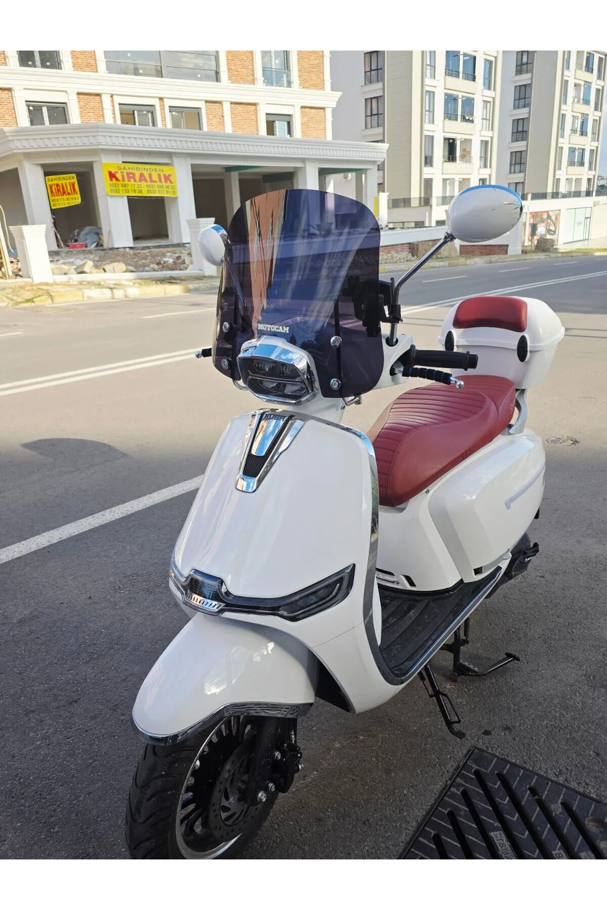 Yuki Mojito 125 Ön Cam 2022-2026 Model 39cm Siyah Renkli 4mm APARATSIZ