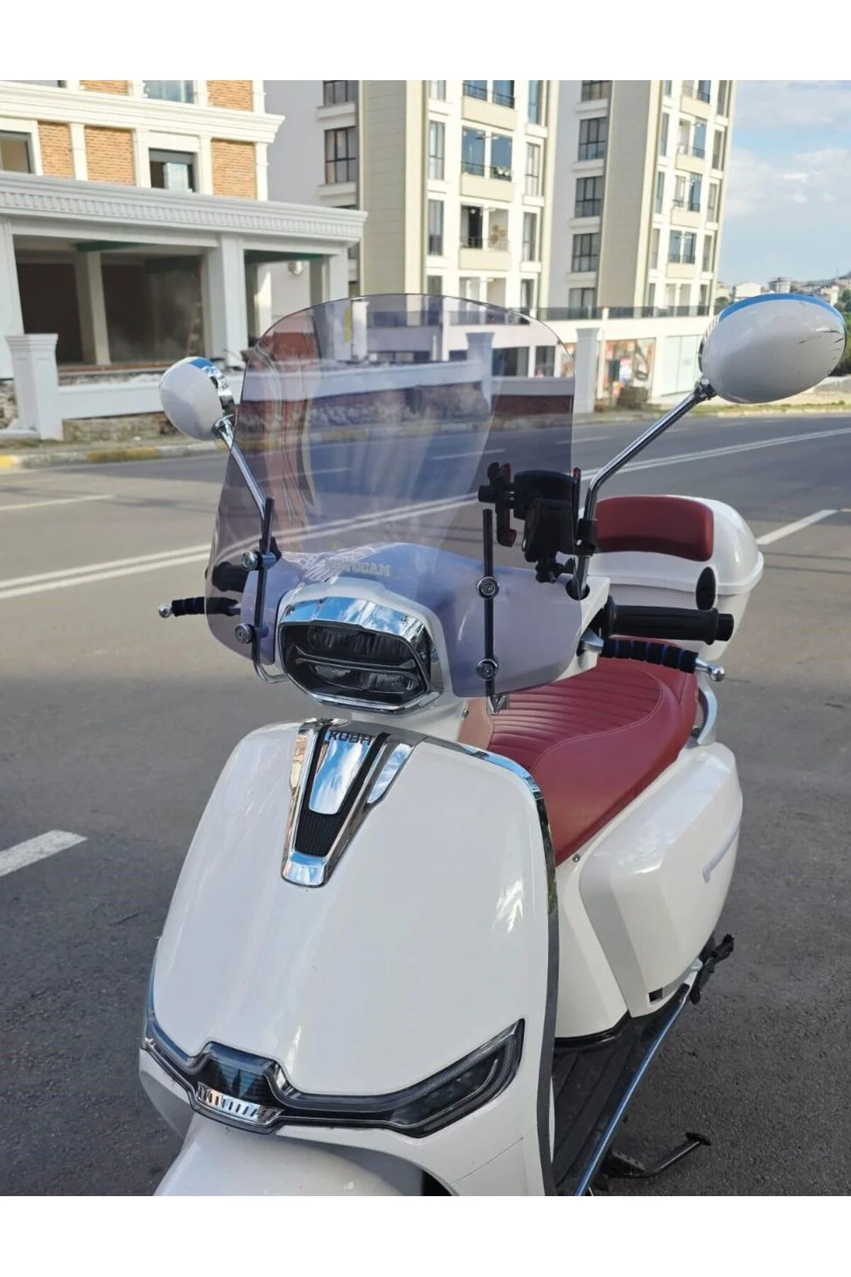 Yuki Mojito 125 Ön Cam 2022-2026 Model 39cm Füme Renkli 4mm APARATSIZ