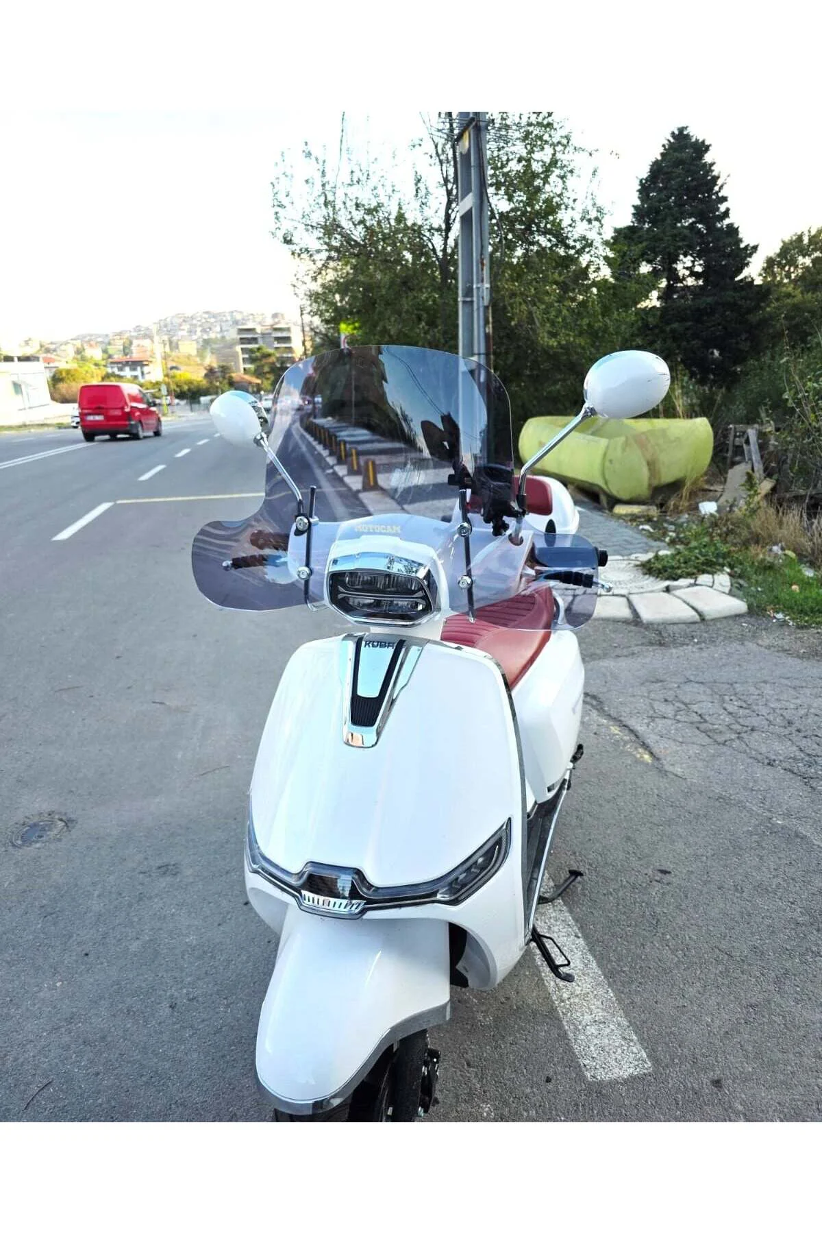 Yuki Mojito 50 Ön Cam 2022-2026 Model 43cm Füme Renkli 4mm Elcikli APARATSIZ