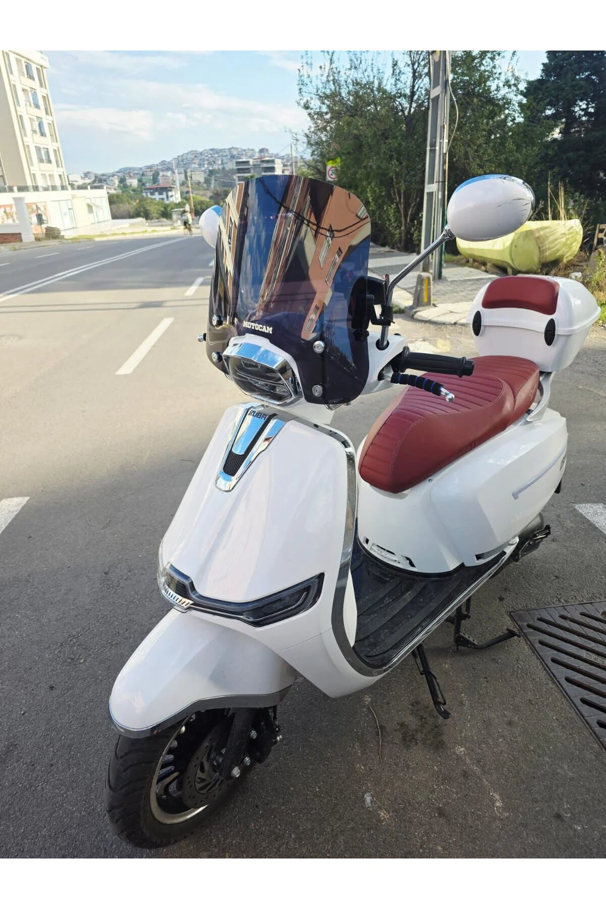 Yuki Mojito 50 Ön Cam 2022-2026 Model 39cm Siyah Renkli 4mm APARATSIZ
