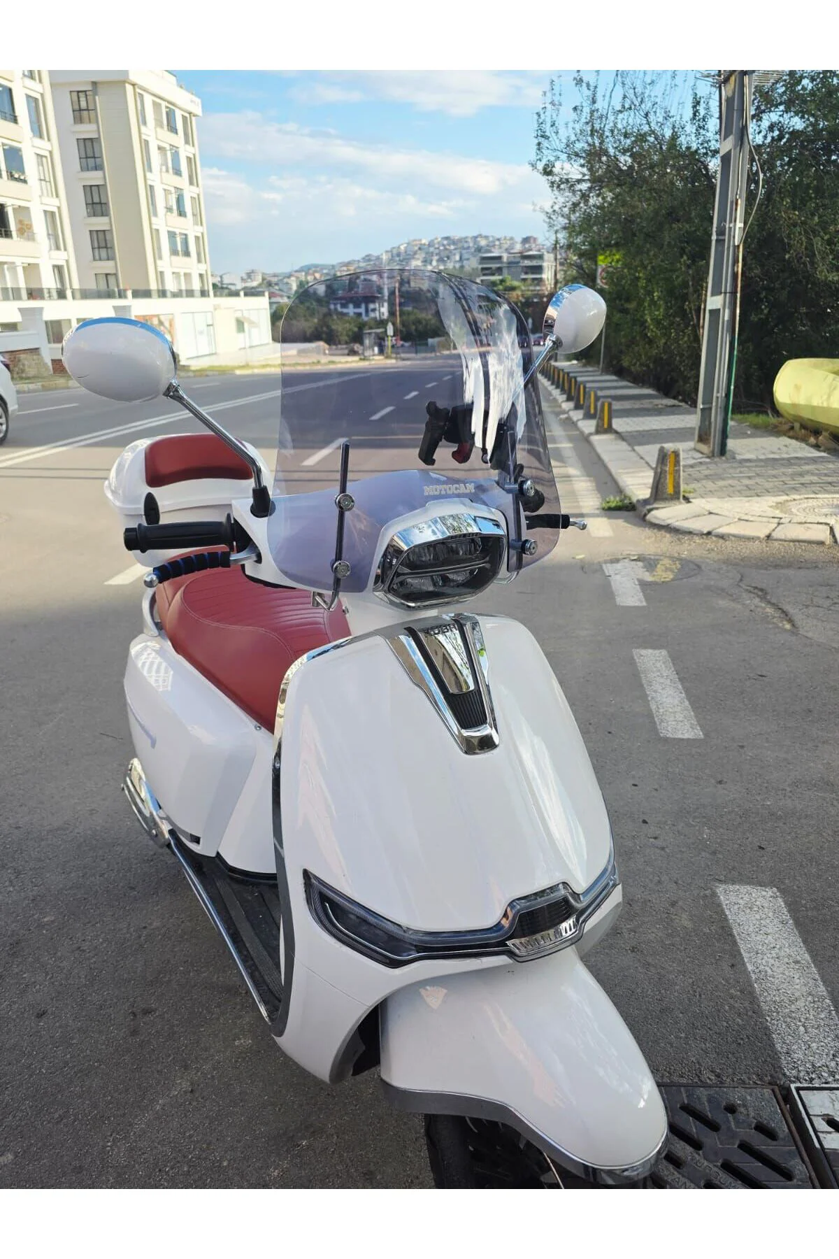 Yuki Mojito 50 Ön Cam 2022-2026 Model 39cm Füme Renkli 4mm APARATSIZ