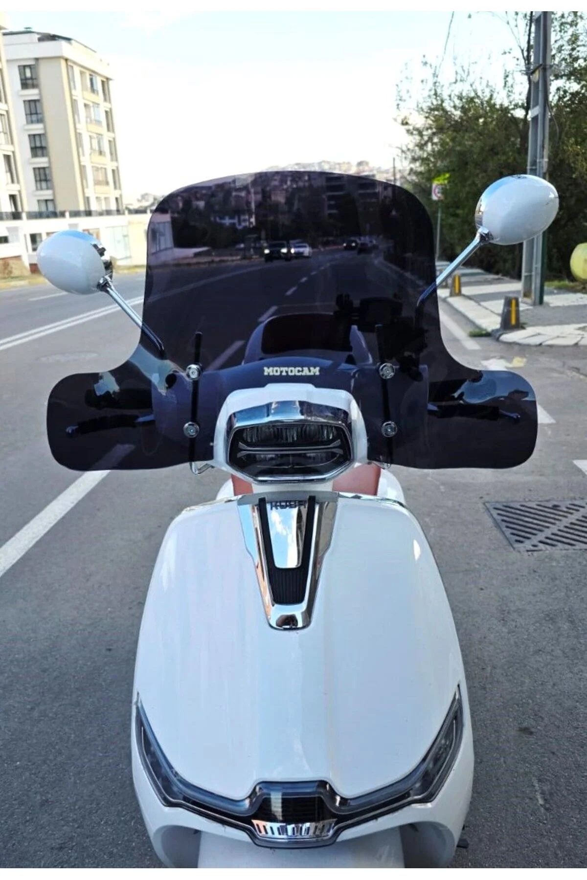Yuki Risotto 125 Ön Cam 2022-2026 Model 43cm Siyah Renkli 4mm Elcikli APARATSIZ