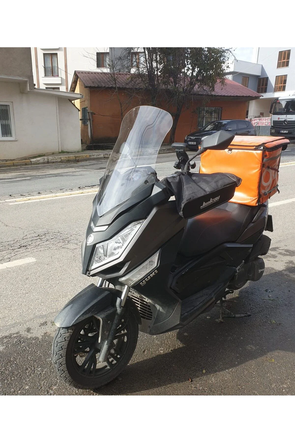 Yuki T9 strom 125 Ön Cam 2021-2026 Model 62cm Şeffaf Renkli 4mm