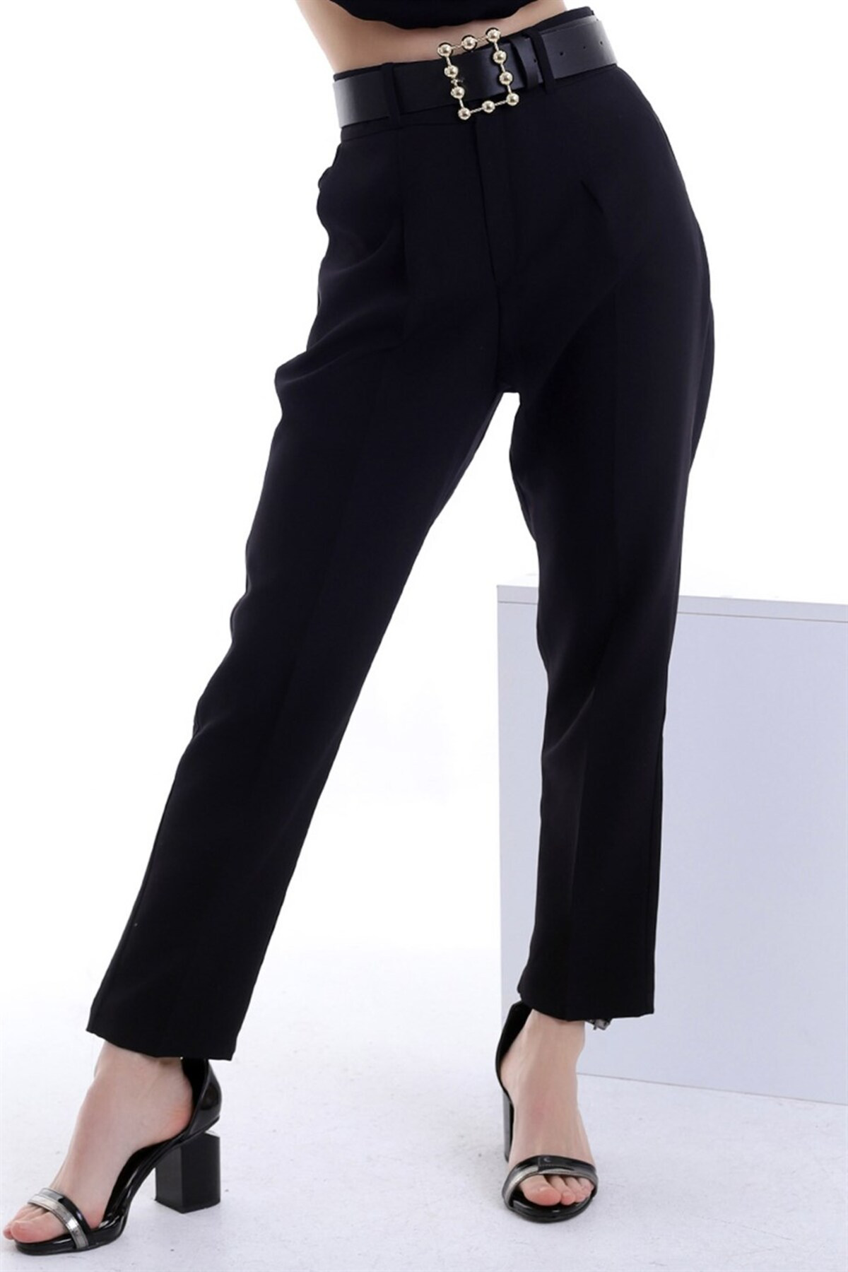 Dreamlike Yüksek Bel Boru Paça Cepli Fermuarlı Kumaş Pantolon