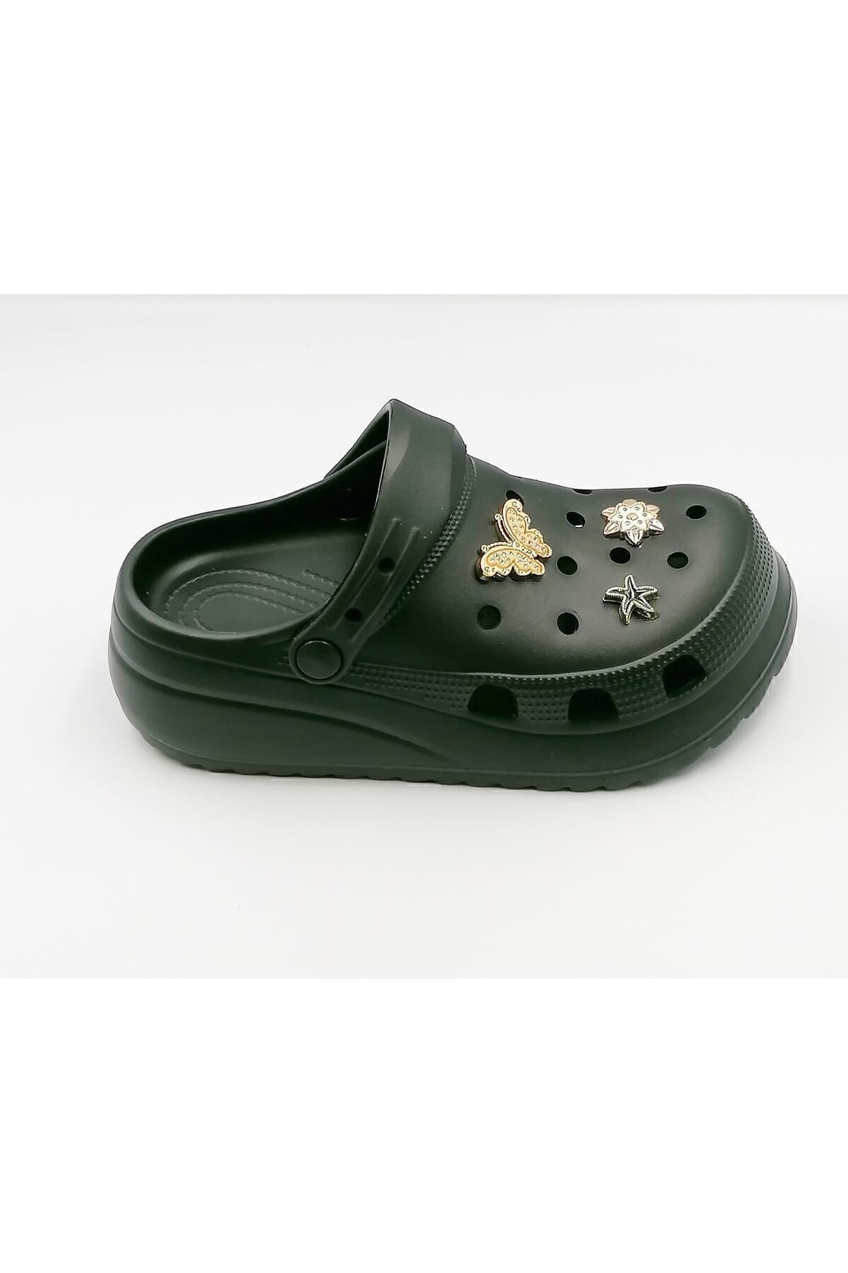 Yüksek Kadın Terlik