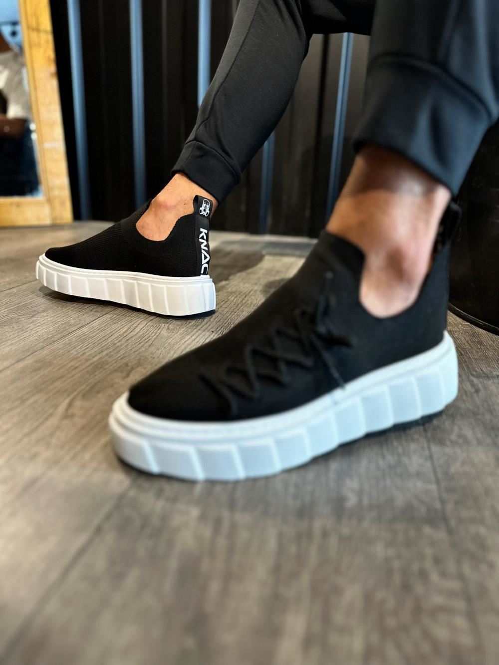 Yüksek Taban Günlük Ayakkabı 1025 Siyah (Beyaz Taban)