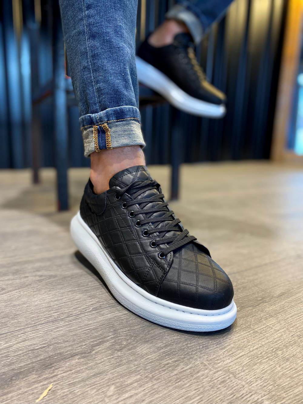 Yüksek Taban Günlük Ayakkabı 044 KAPİTONE Siyah (Beyaz Taban)