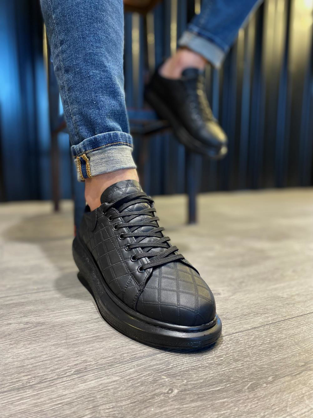 Yüksek Taban Günlük Ayakkabı 044 KAPİTONE Siyah (Siyah Taban)