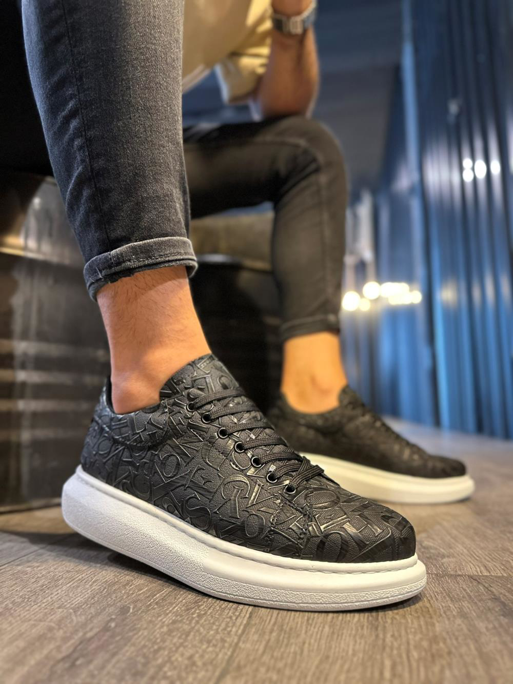 Yüksek Taban Harf Desenli Günlük Ayakkabı 047 Siyah (Beyaz Taban)