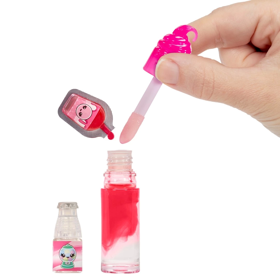 Yummiland Bianca Bubblegum Bebeği ve Dudak Parlatıcısı