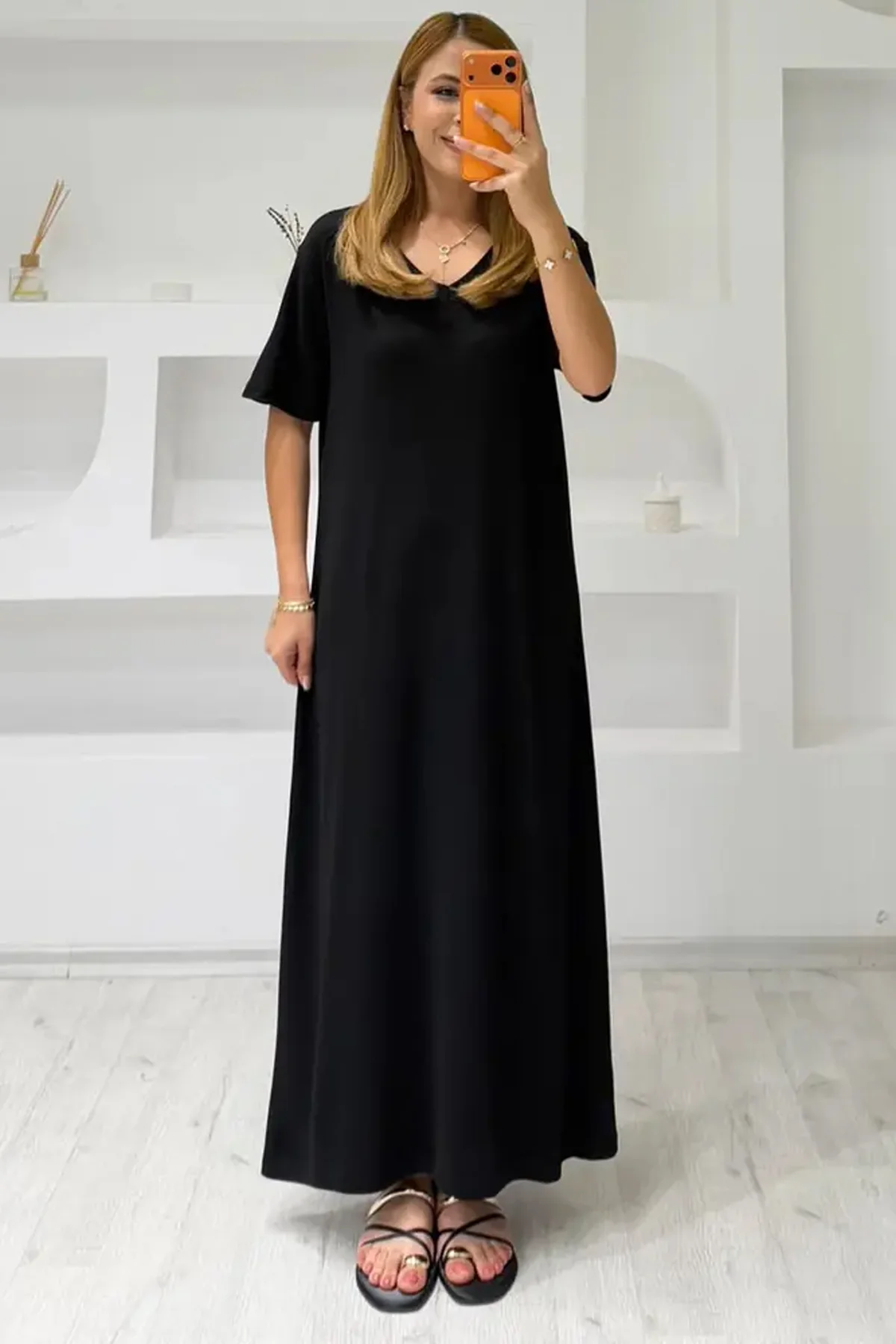 Yumuşak Dokulu Modal V Yaka Kısa Kol Maxi Elbise