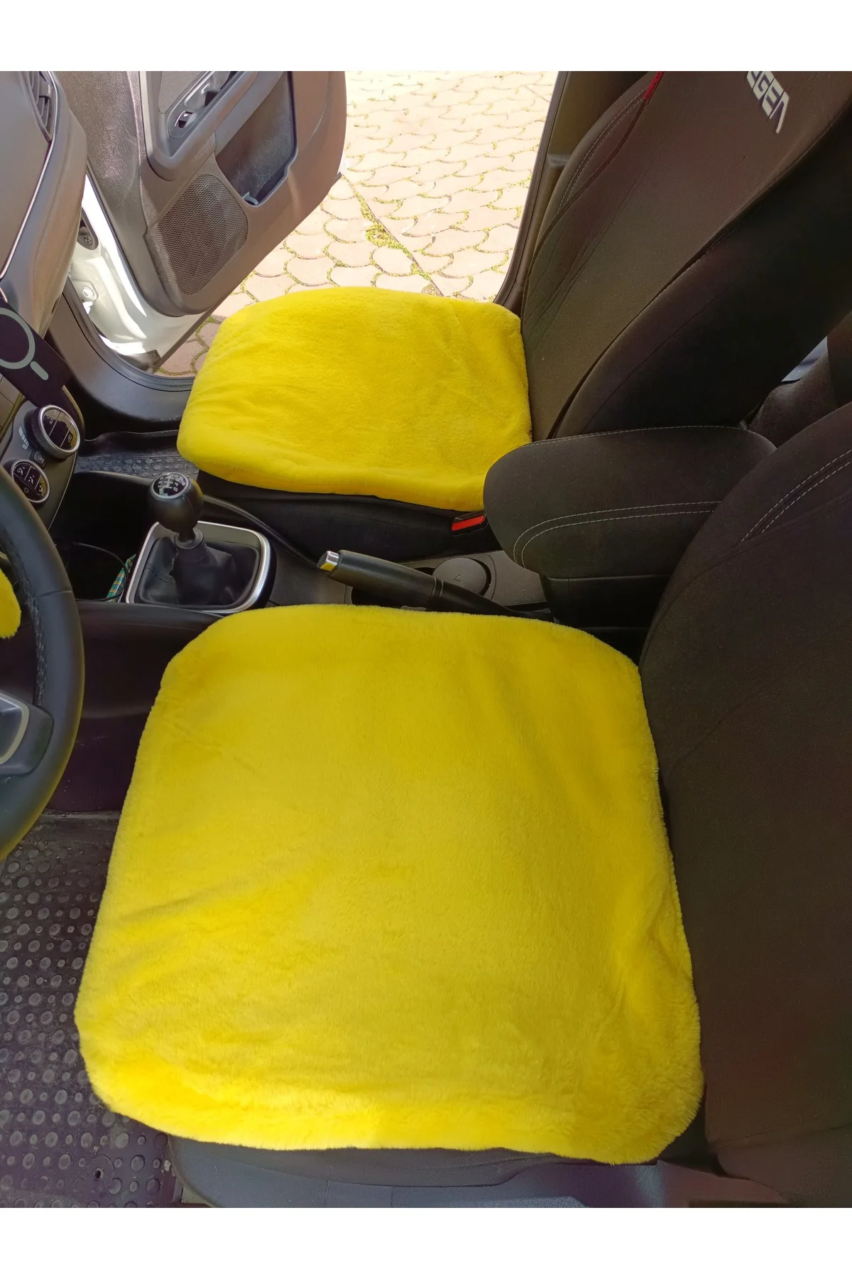 Yumuşak Tüylü Peluş Serme Oto Koltuk Koruyucu Minder Kılıf Ön 2'Li Sarı Yumuşak Tüylü Peluş Serme Oto Koltuk Koruyucu Minder Kılıf Ön 2'Li Sarı