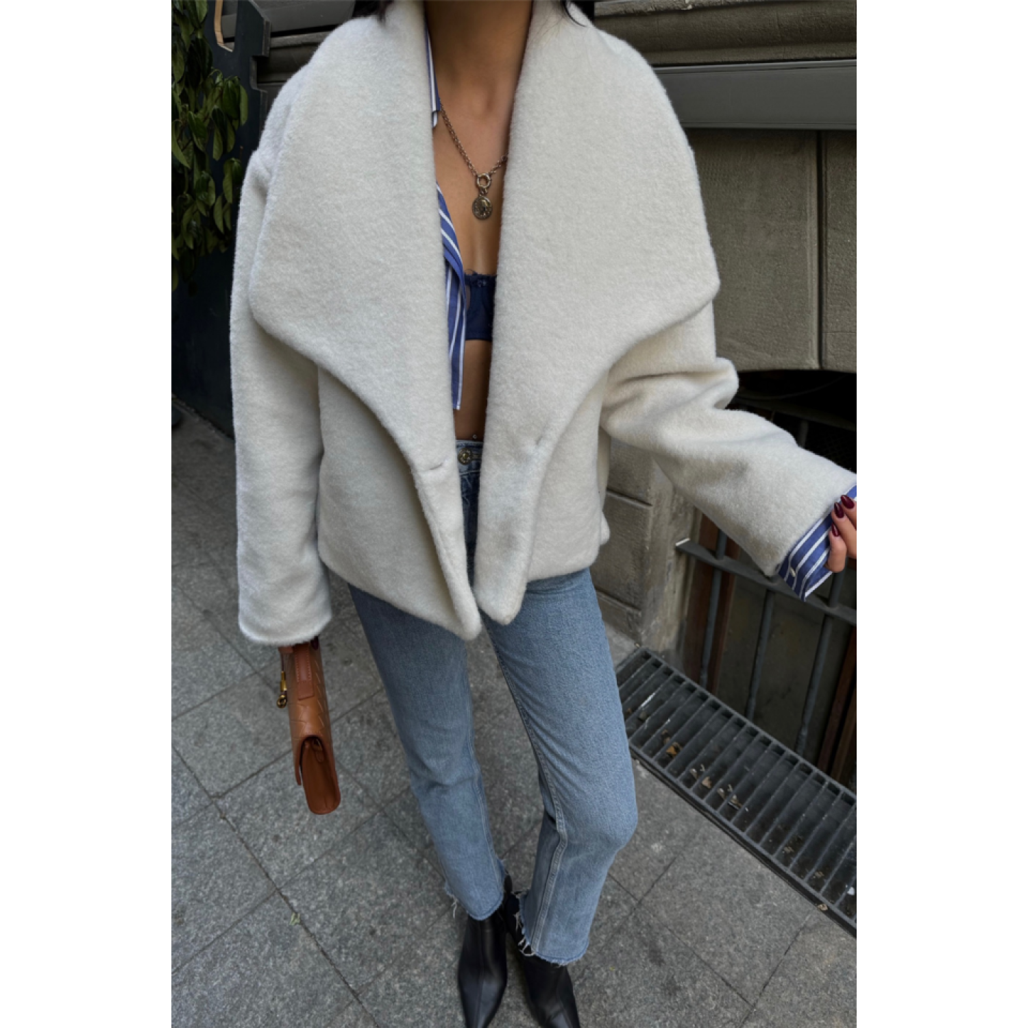 YÜN CROP KABAN - Krem