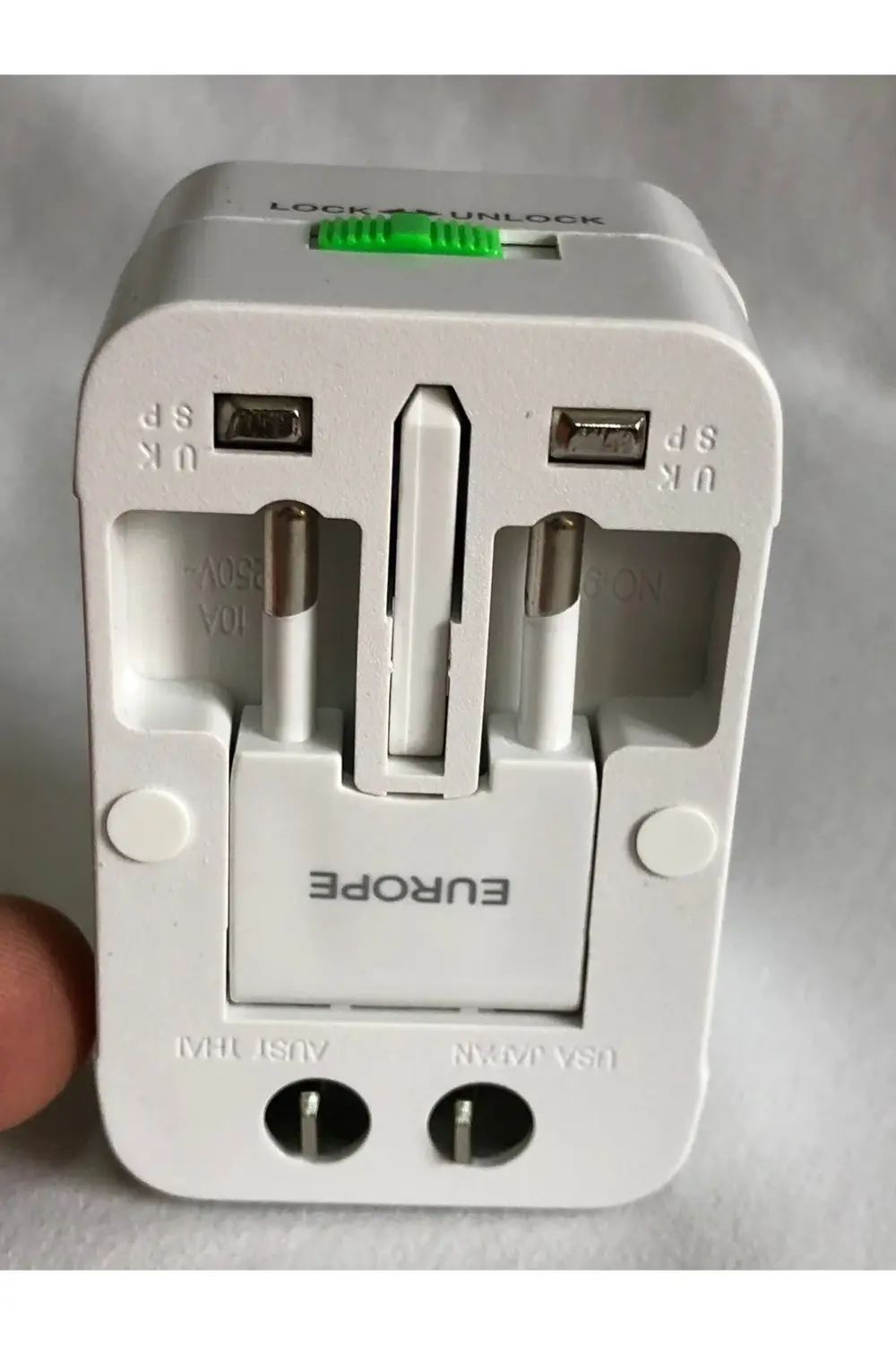 Yurt Dışı Seyahat Adaptörü – Amerika ve Umre Seyahatlerinde Telef