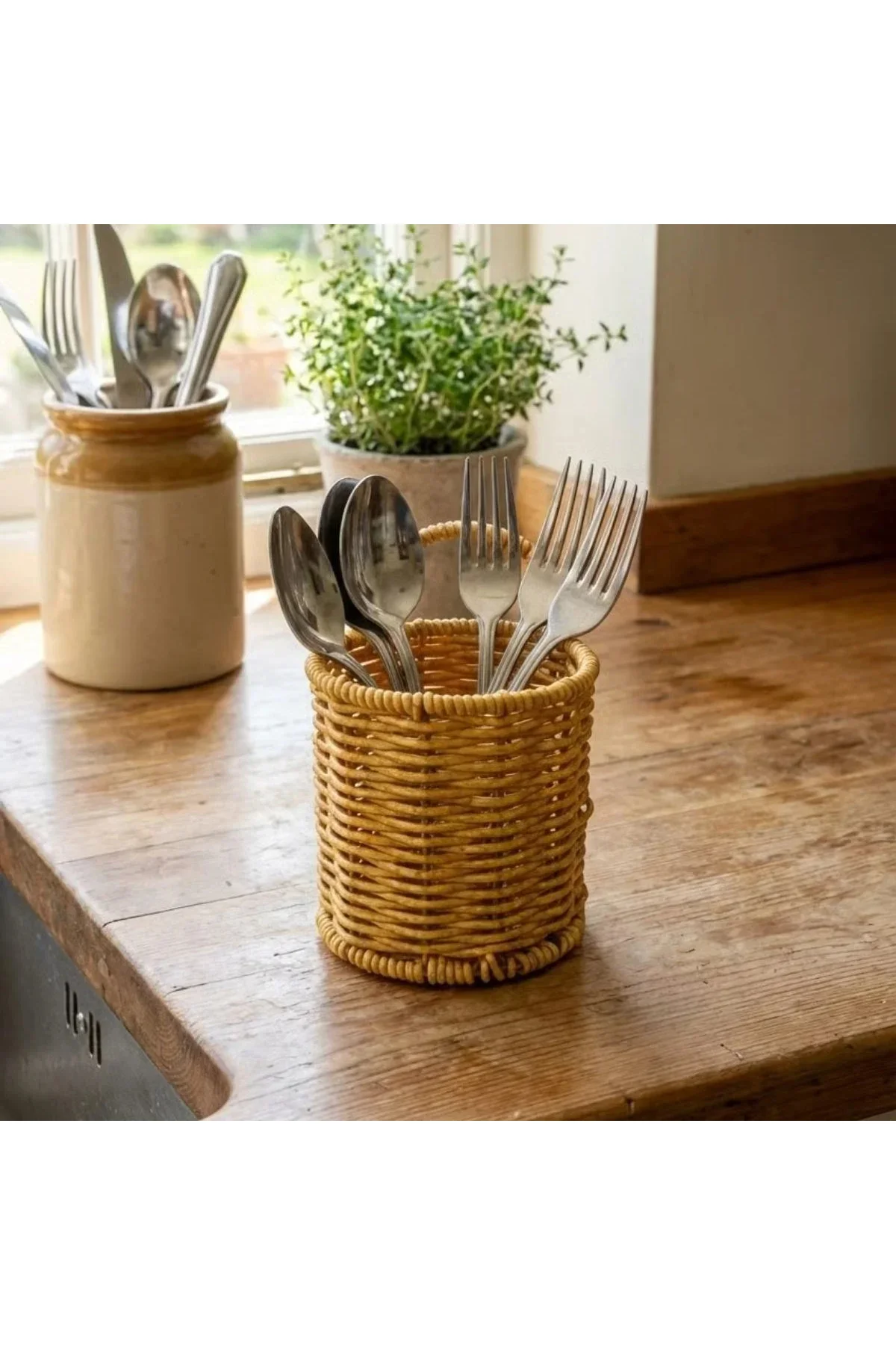 Yuvarlak Hasır Dokulu Plastik Rattan Kaşıklık & Çatallık – Askılı Kendiliğinden Tutmalı Çok Amaçlı M Yuvarlak Hasır Dokulu Plastik Rattan Kaşıklık & Çatallık – Askılı Kendiliğinden Tutmalı Çok Amaçlı M