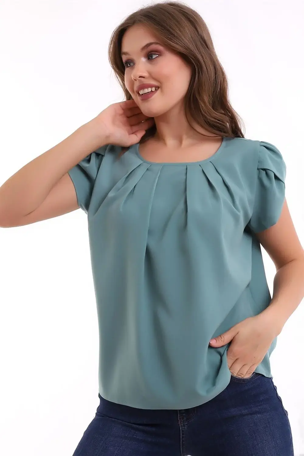 Yuvarlak Pileli Yakalı Kol Detaylı Rahat Kesim Kısa Kol Şık Ve Co