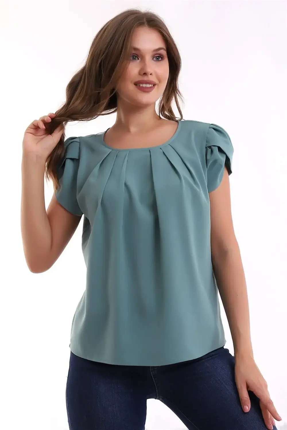 Yuvarlak Pileli Yakalı Kol Detaylı Rahat Kesim Kısa Kol Şık Ve Co