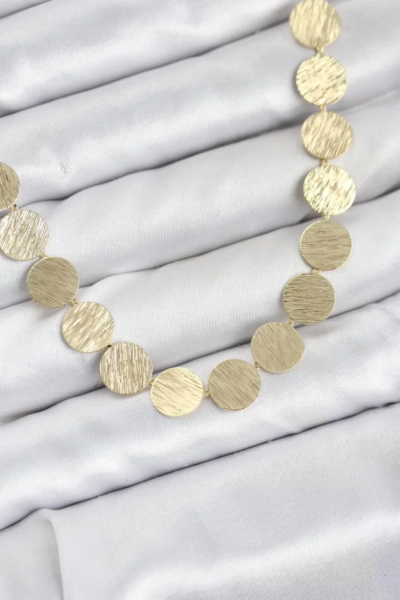 Yuvarlak Plaka Model Gold Renk Kadın Kolye - Lisinya