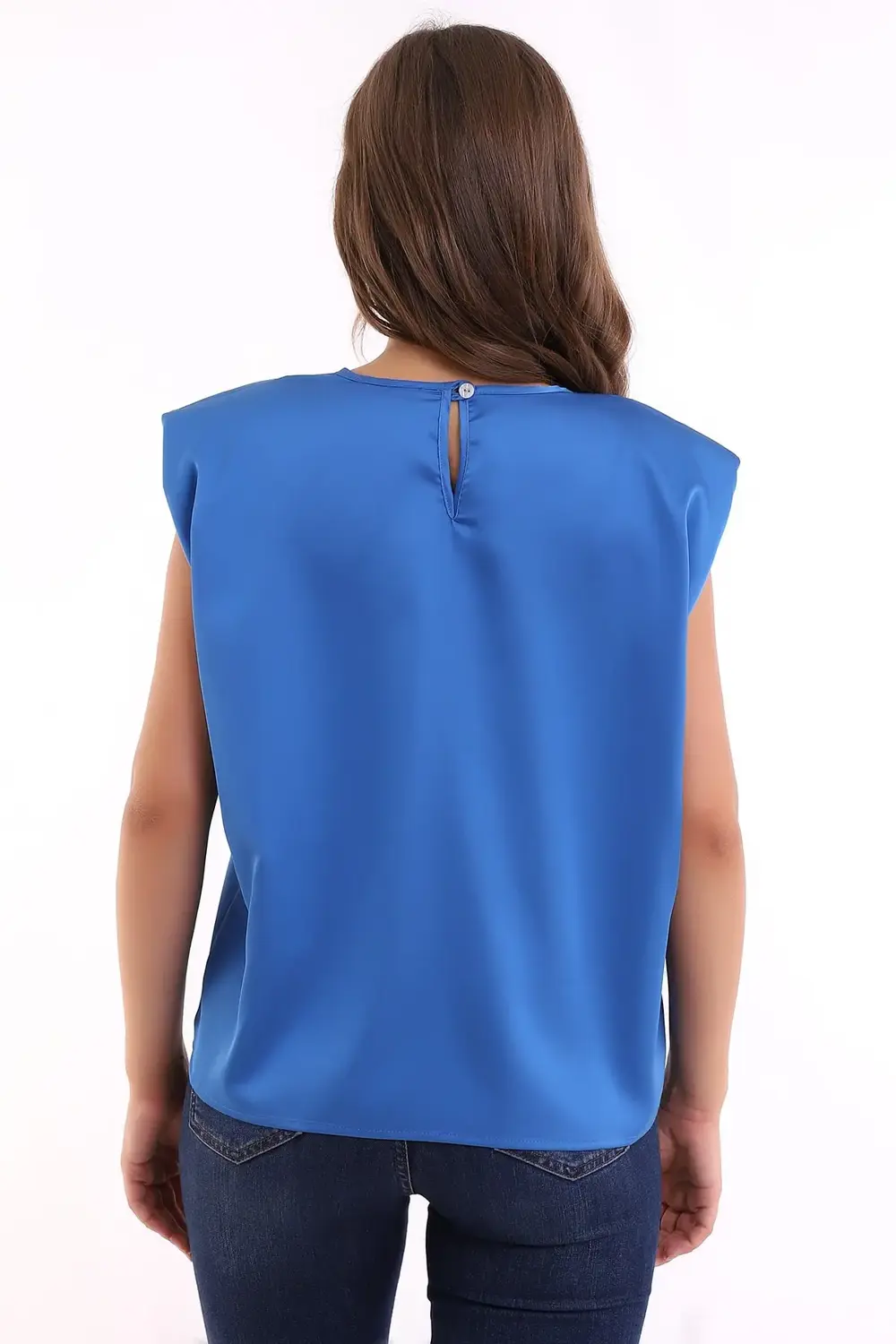 Yuvarlak Yaka Kolsuz Vatkalı Rahat Kesim Düğmeli Şık Ve Cool Sate