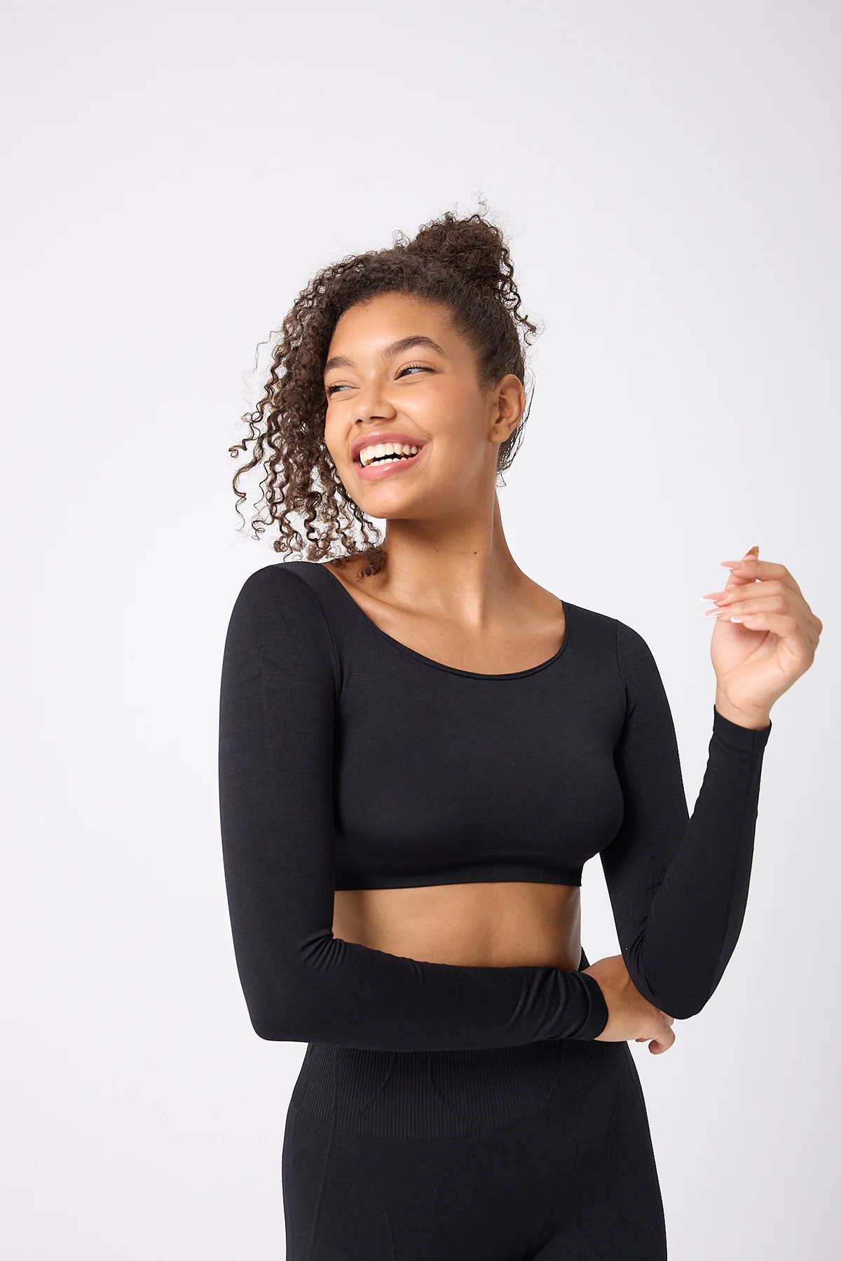 Yuvarlak Yaka Uzun Kollu Seamless Crop