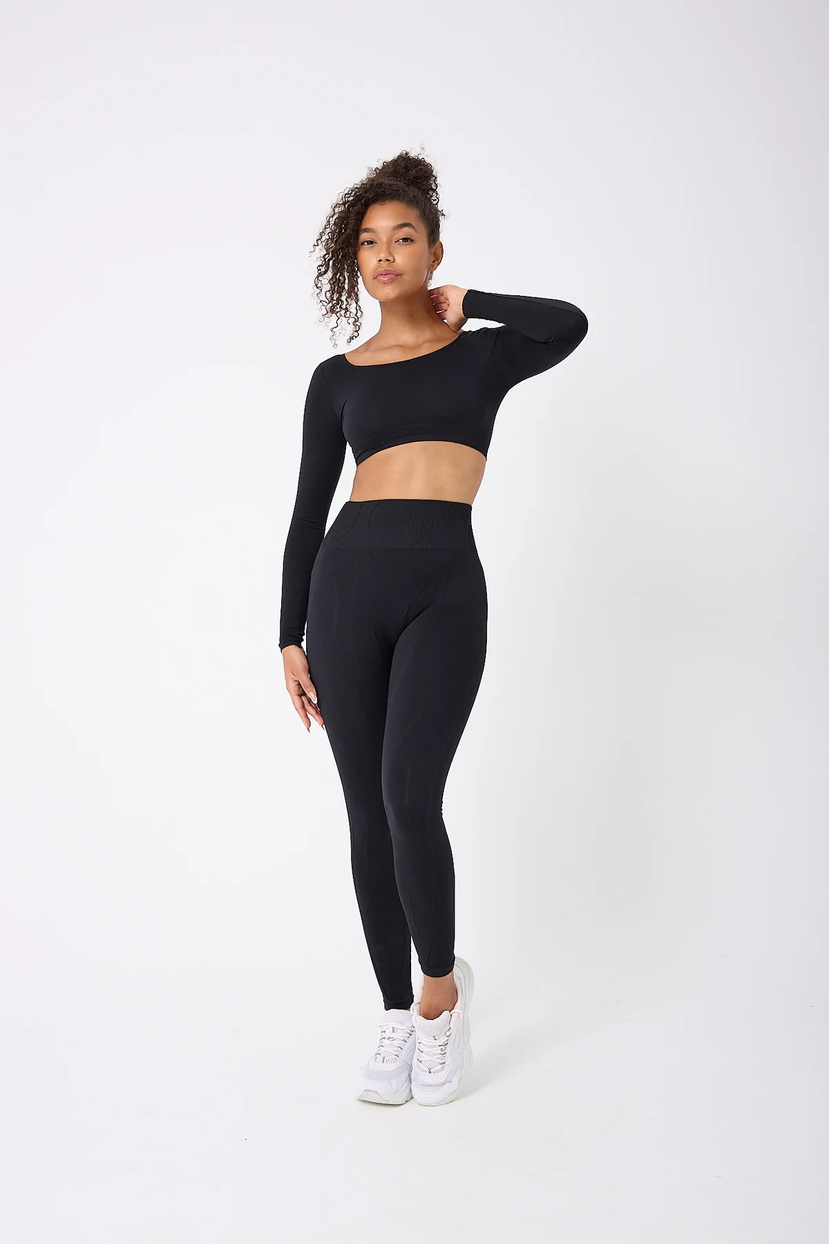 Yuvarlak Yaka Uzun Kollu Seamless Crop
