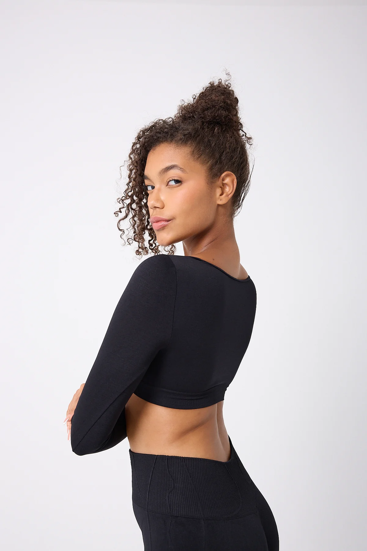 Yuvarlak Yaka Uzun Kollu Seamless Crop