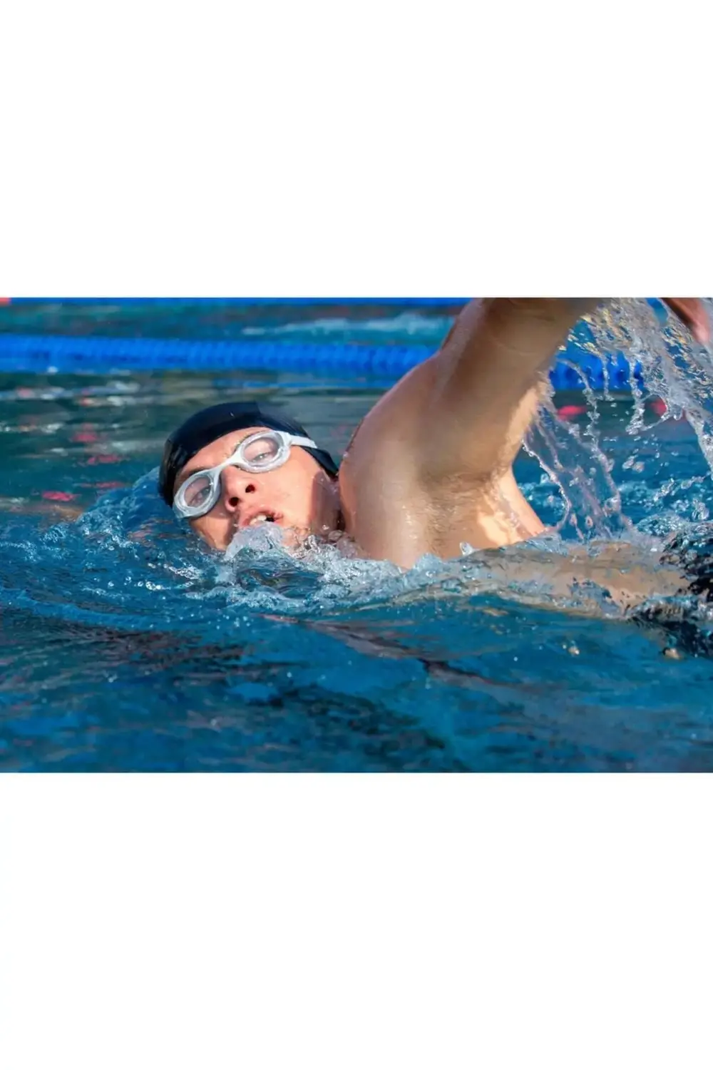 - Yüzücü Gözlüğü Buğu Yapmaz Ayarlanabilir