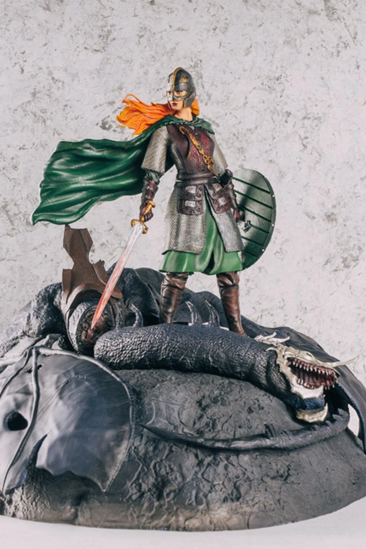Yüzüklerin Efendisi Eowyn Figür Lord of the Rings Eowyn Obje Büyük Boy 25CM