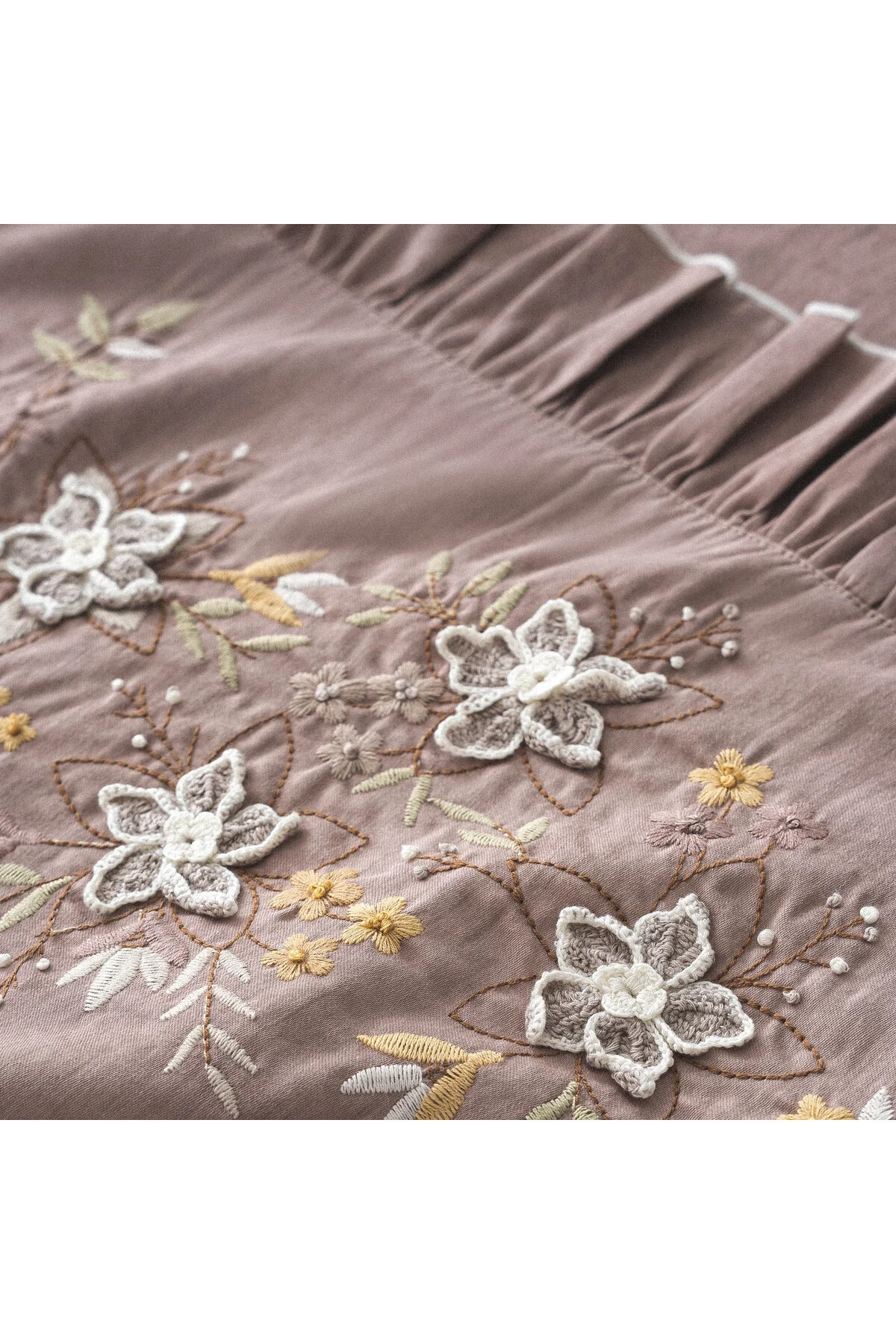 Zaira Çift Kişilik Nevresim Takımı %100 Organik Pamuk Saten El Nakışlı Pudra 200x220 Cm Zaira Çift Kişilik Nevresim Takımı %100 Organik Pamuk Saten El Nakışlı Pudra 200x220 Cm