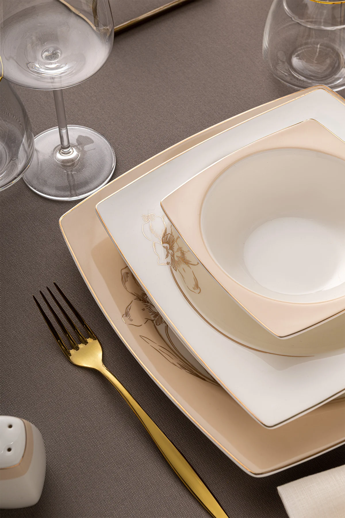 Zambak 60 Parça 12 Kişilik Kare Yemek Takımı Fine Bone