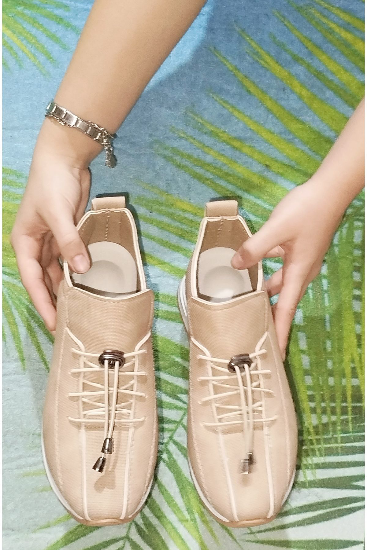 Zetta Ortopedik Tabanlı Günlük Yumuşak Kadın Cilt Ayakkabı Nut Sn