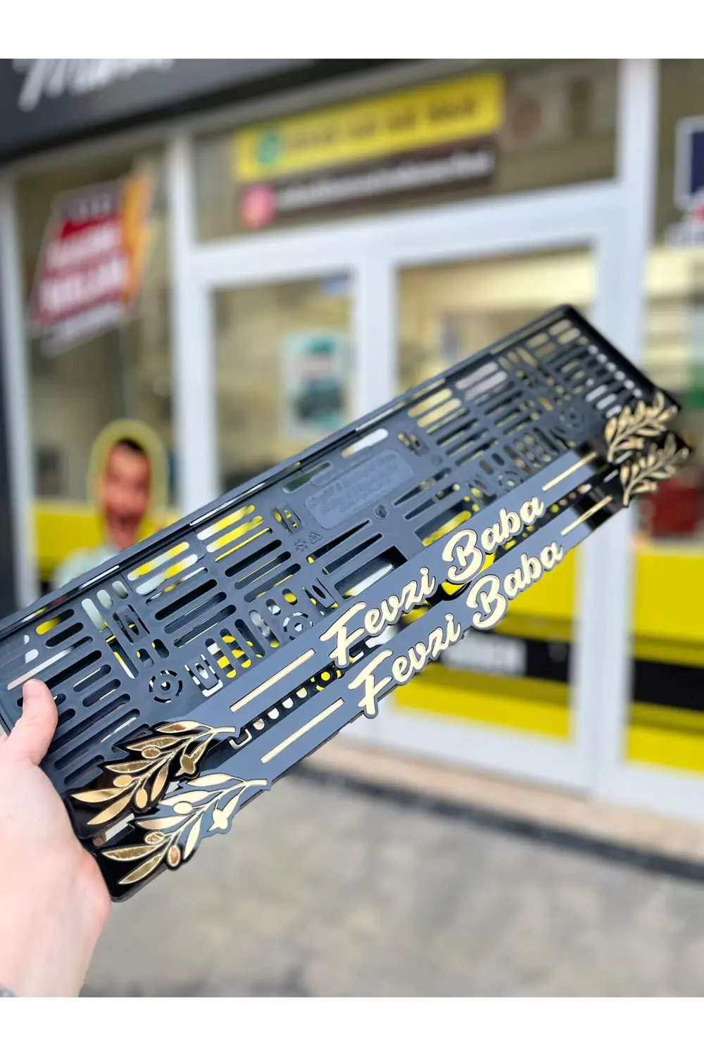 Zeytindalı Çizgili Sarkık Plakalık