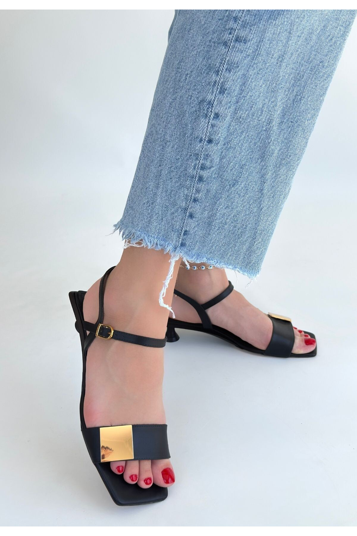 Zıan Siyah Topuklu Ayakkabı - Lisinya