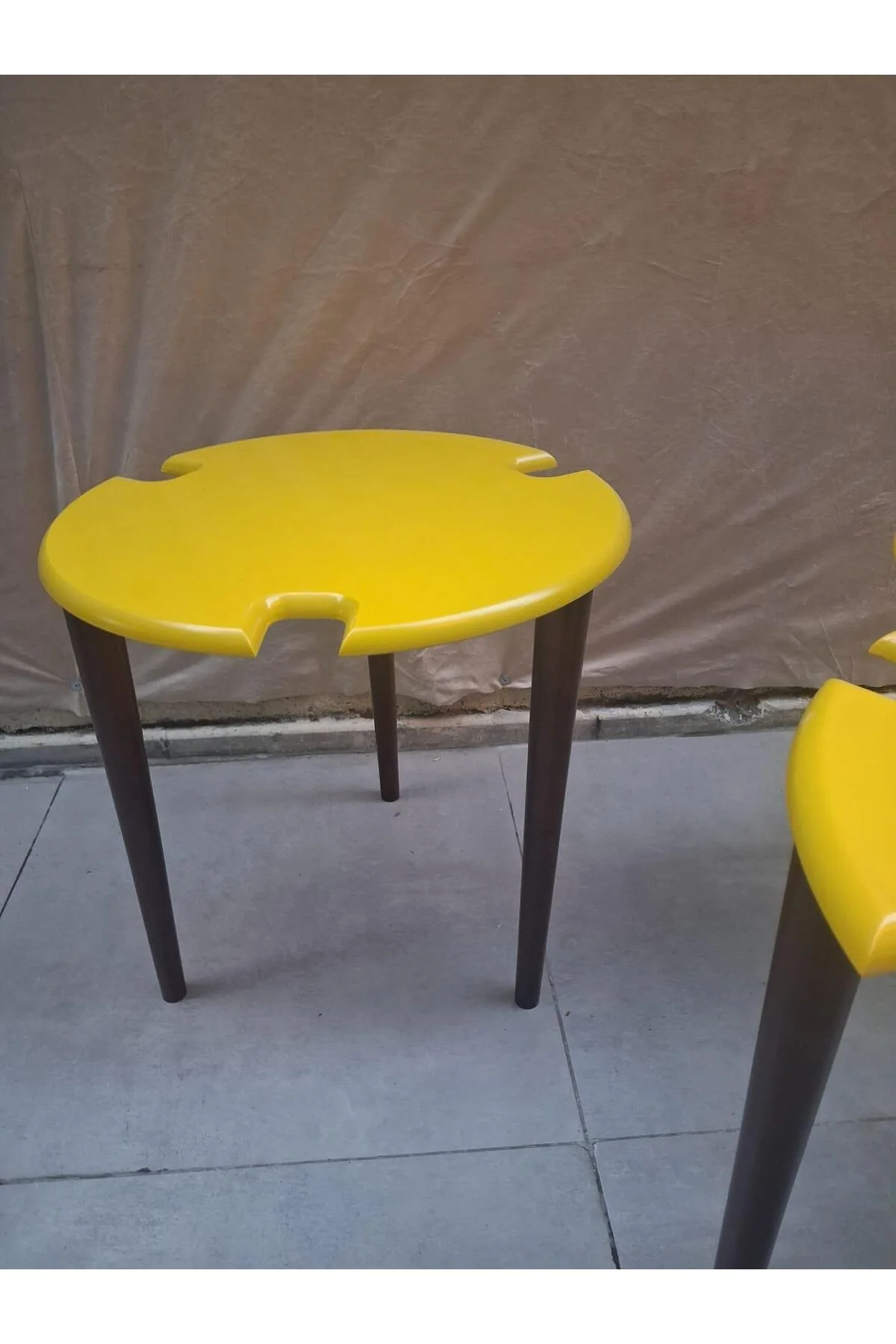 Zigon Dümen Sehpa 90609 Yuvarlak Model Kayın Torna Parlak Sarı Tabla Ceviz Ayak - Görsel 7