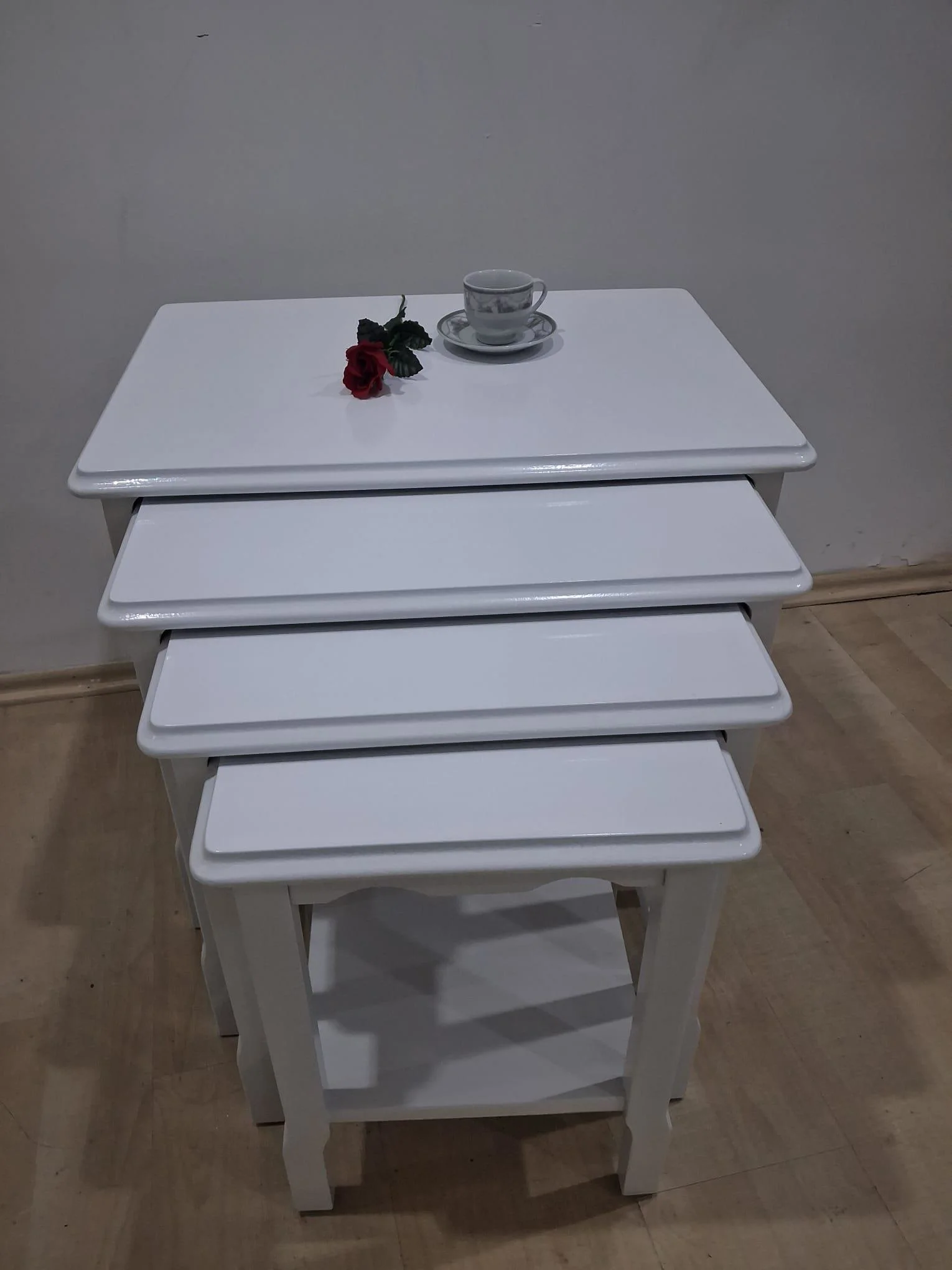 Zigon Sehpa 14599 Kayın Ahşap Klasik Model Lake Parlak Beyaz Renk 4lü El Yapım Fiyatı, Yorumları ve Özellikleri