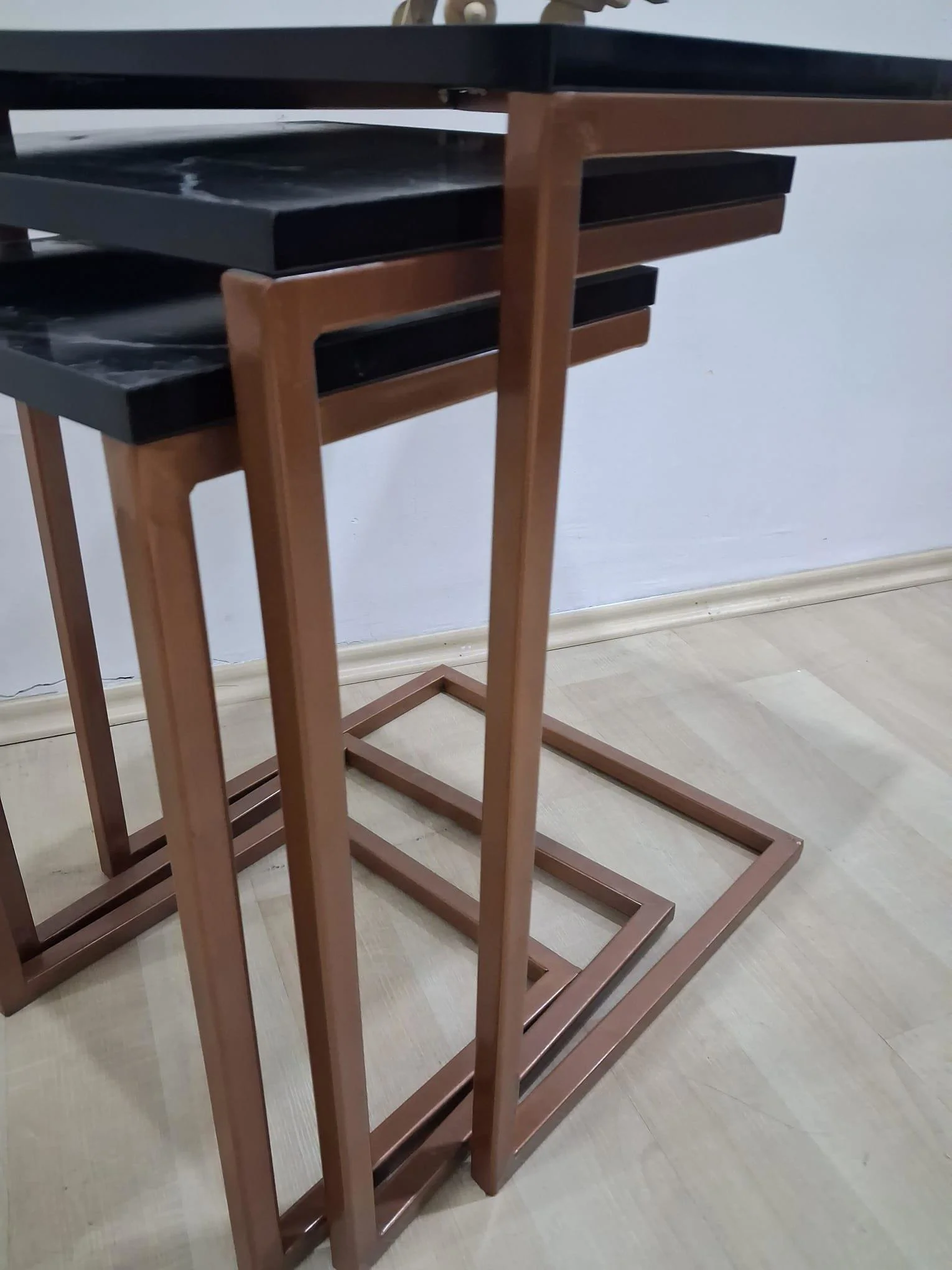 Zigon ZLF 14138 Model ROSE bakır renk Kaplam ayak MDF siyah mermer tabla El Yapım Fiyatı, Yorumları ve Özellikleri