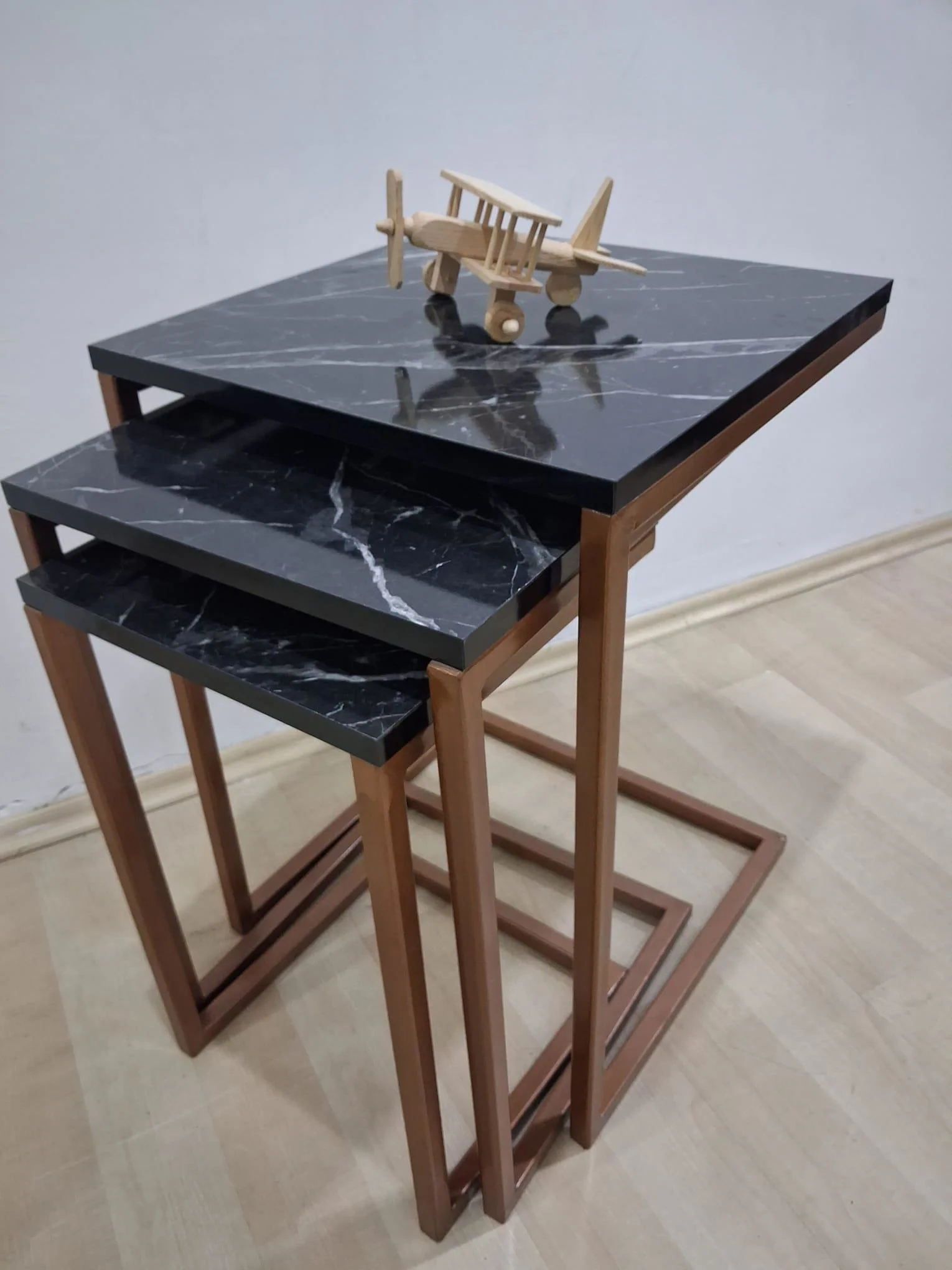 Zigon ZLF 14138 Model ROSE bakır renk Kaplam ayak MDF siyah mermer tabla El Yapım Fiyatı, Yorumları ve Özellikleri