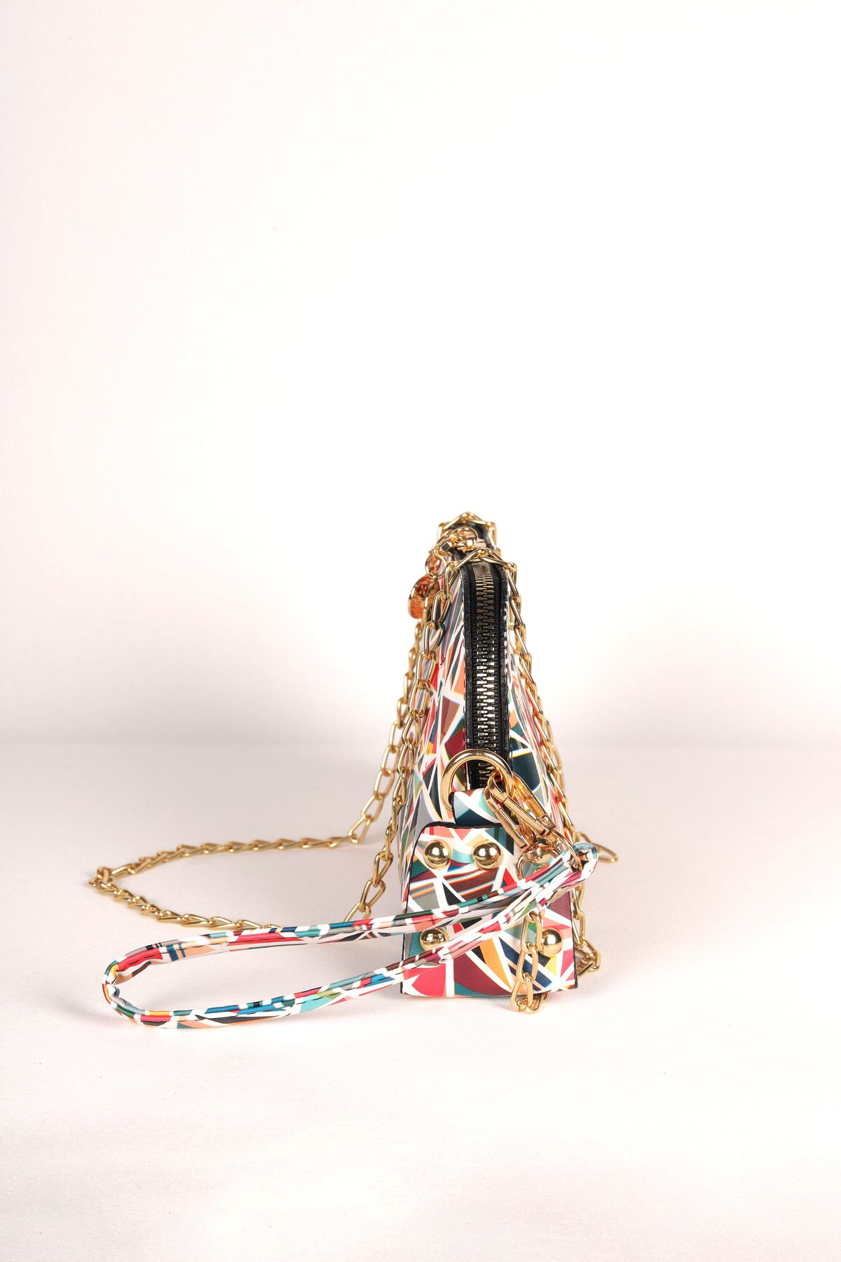 Zincir Askılı Çanta