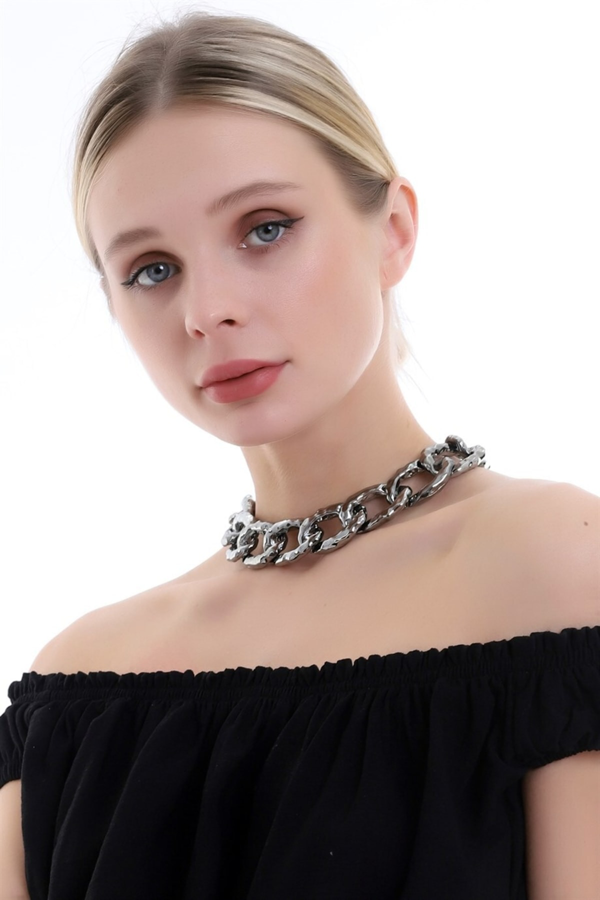 Zincir Desenli Sade Zarif Ve Şık Zincir Kolye