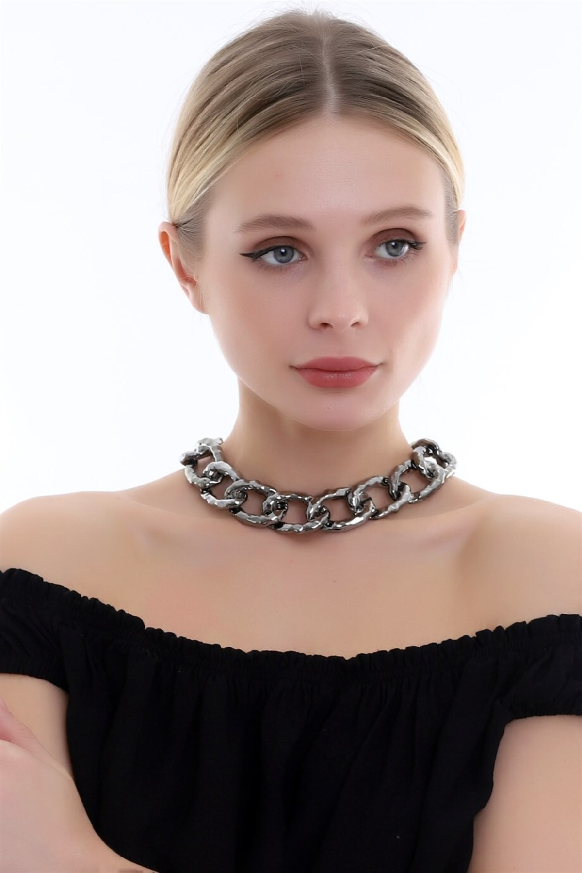 Zincir Desenli Sade Zarif Ve Şık Zincir Kolye