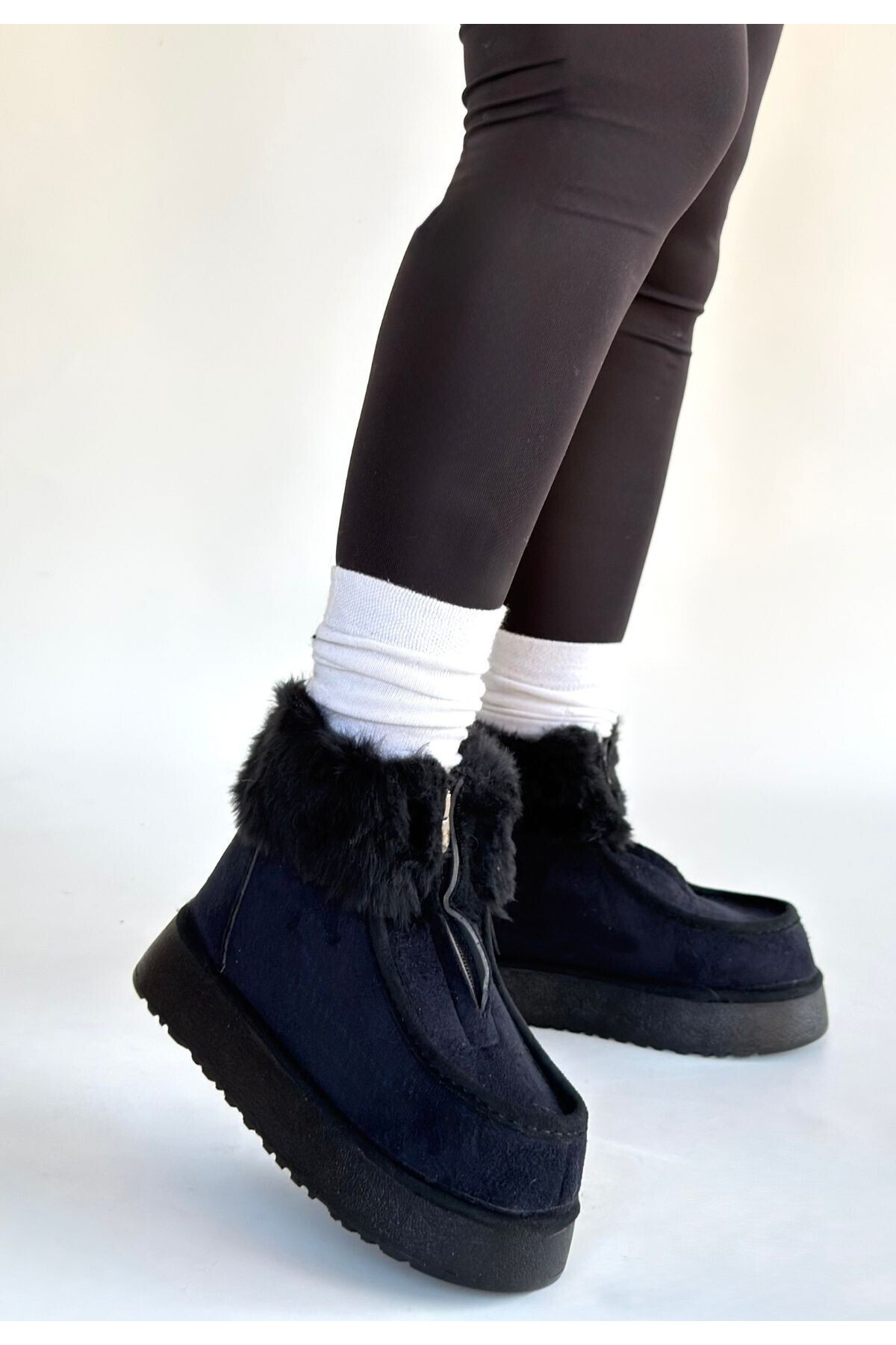 Zinya Siyah Süet Bot - Lisinya