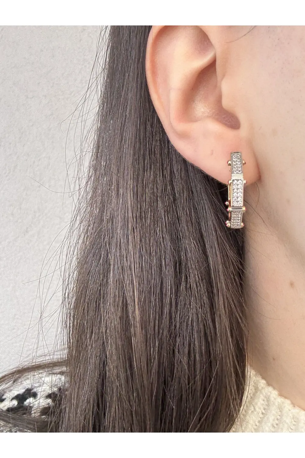 Atelier Emine Zirkon Detay Çokgen Küpe