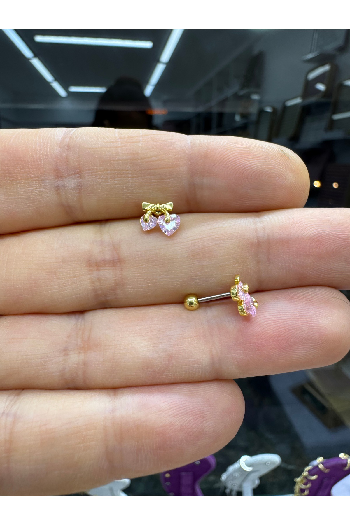 Zirkon pembe taşlı tragus helix lobe uyumlu piercing küpe 1 adet
