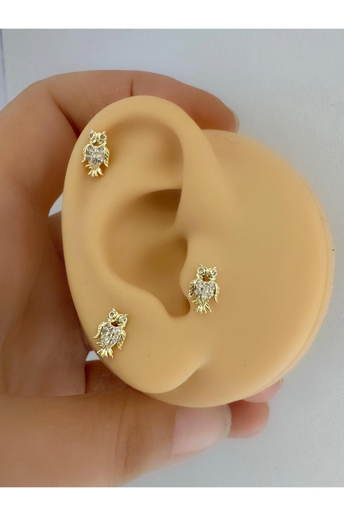 ZİRKON TAŞLI 1 ADET BAYKUŞ TRAGUS HELİX KIKIRDAK KULAK MEMESİ UYU
