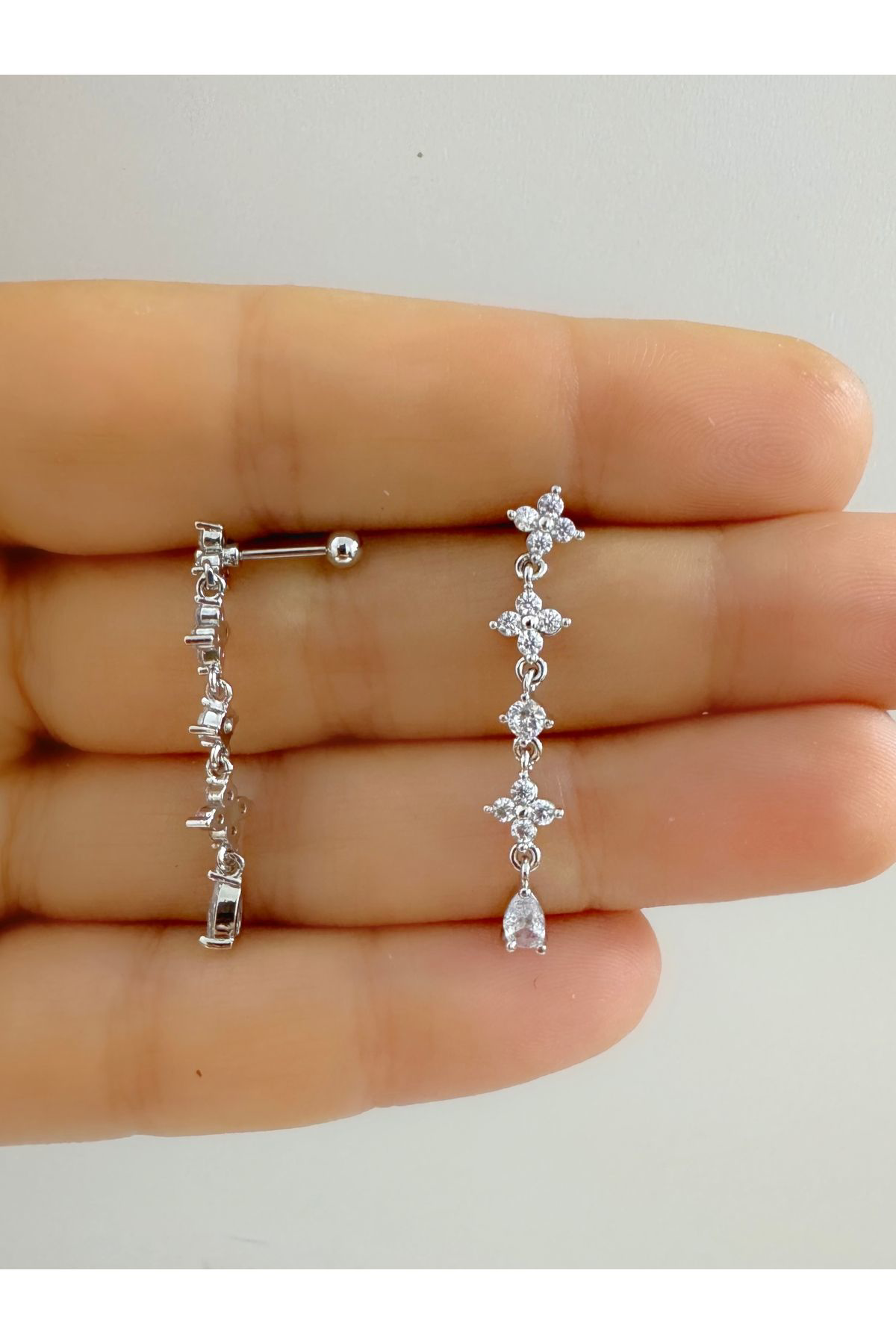 Zirkon taşlı 1 adet helix kıkırdak kulak memesi uyumlu piercing k