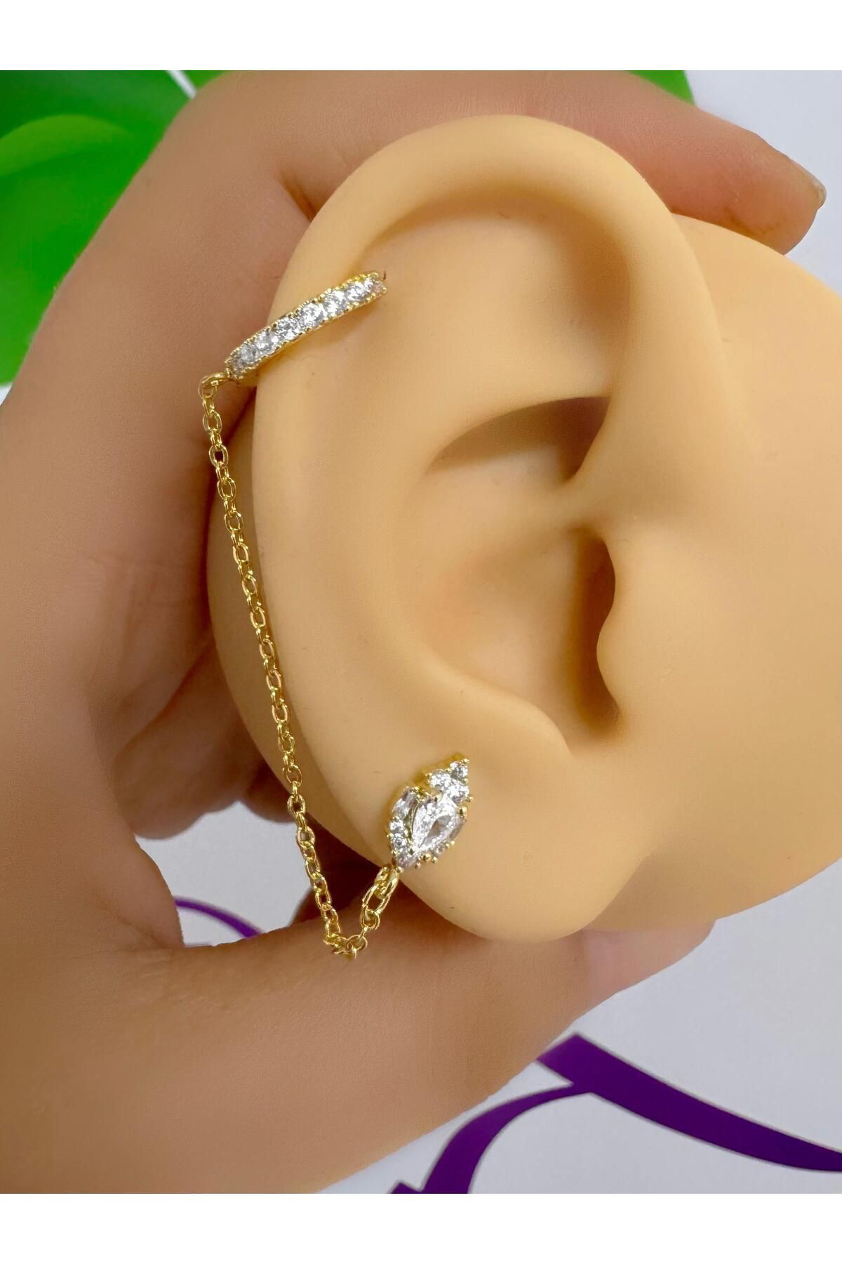 Zirkon taşlı 1 adet zincir bağlantılı ikili kıkırdak kulak memesi uyumlu piercing küpe