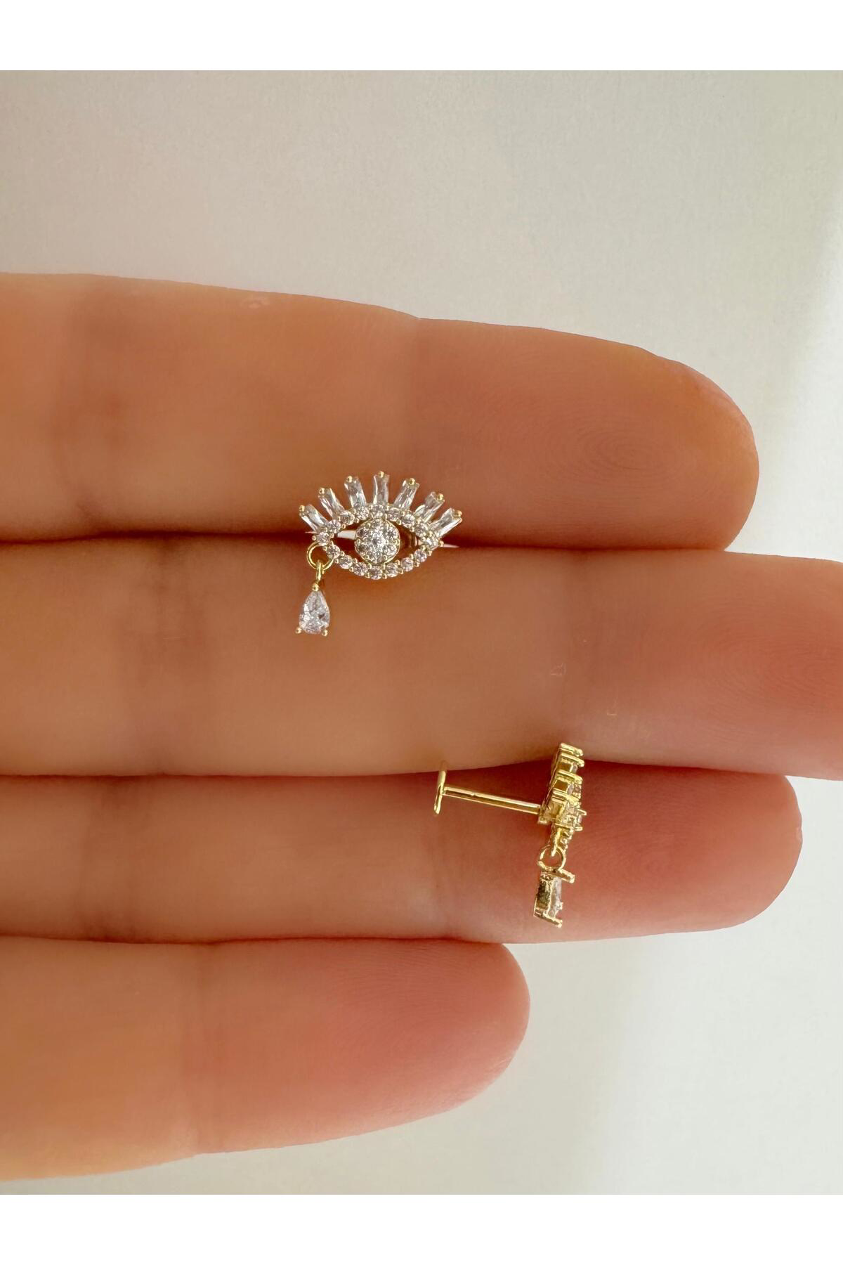 zirkon taşlı 1 adet arkası düz önden takmalı damlalı göz tragus kıkırdak lobe uyumlu piercing küpe Fiyatı, Yorumları ve Özellikleri