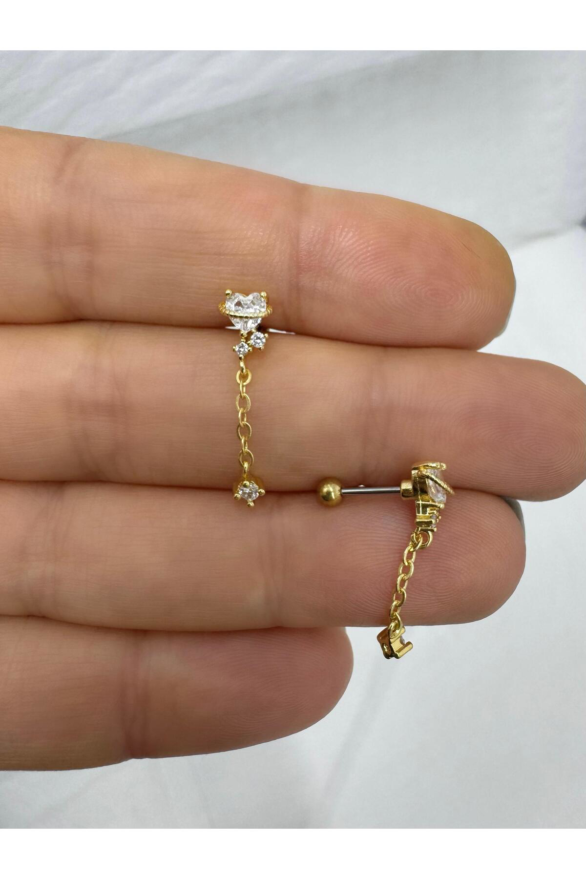 Zirkon taşlı  1 adet tragus helix lobe conch flat lobe uyumlu pie