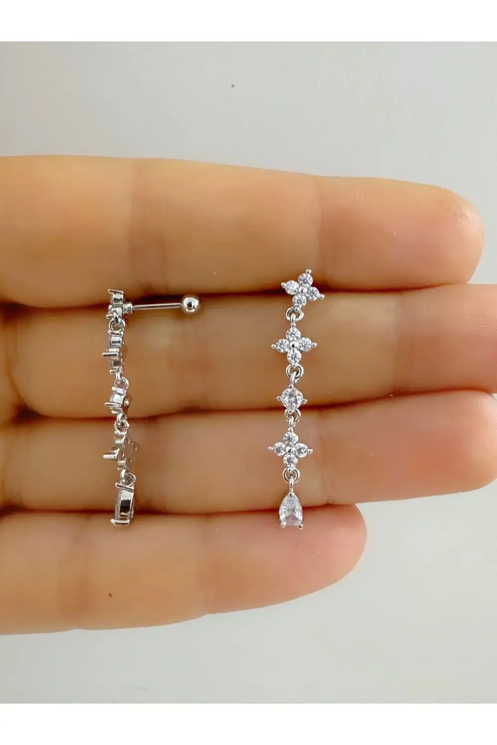 Arescollection Zirkon Taşlı 1 Adet Helix Kıkırdak Kulak Memesi Uyumlu Piercing K