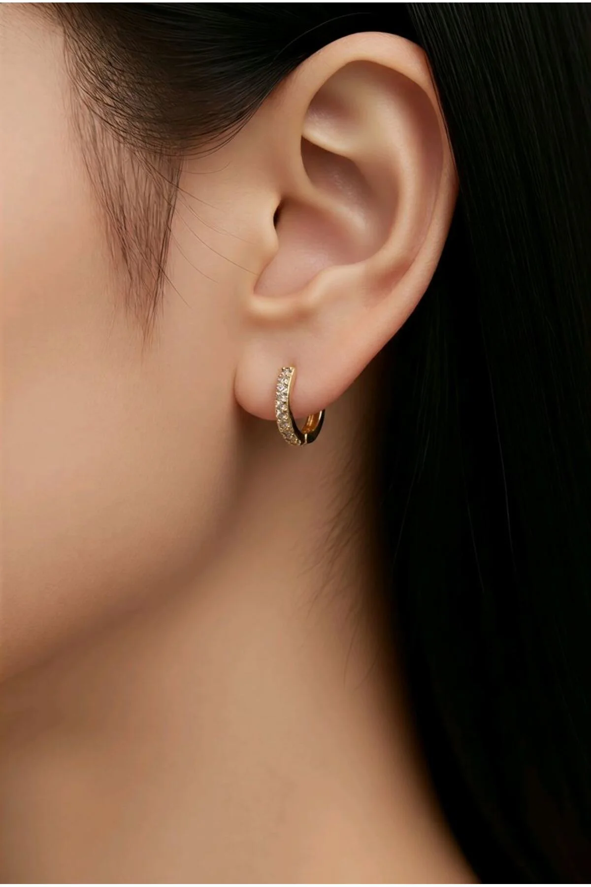 Zirkon Taşlı 11 mm Halka Küpe
